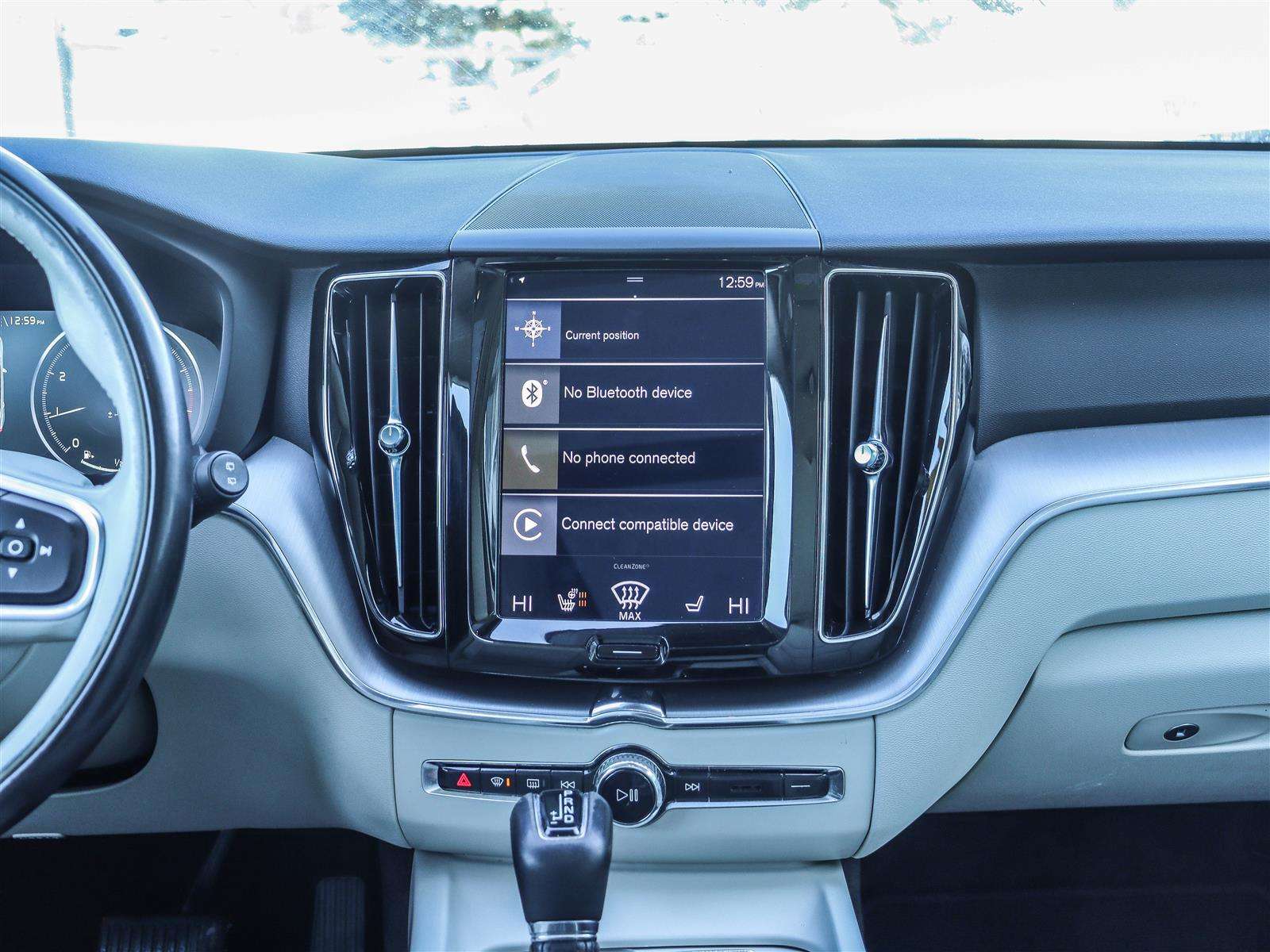 2020 Volvo XC60 thumb 12