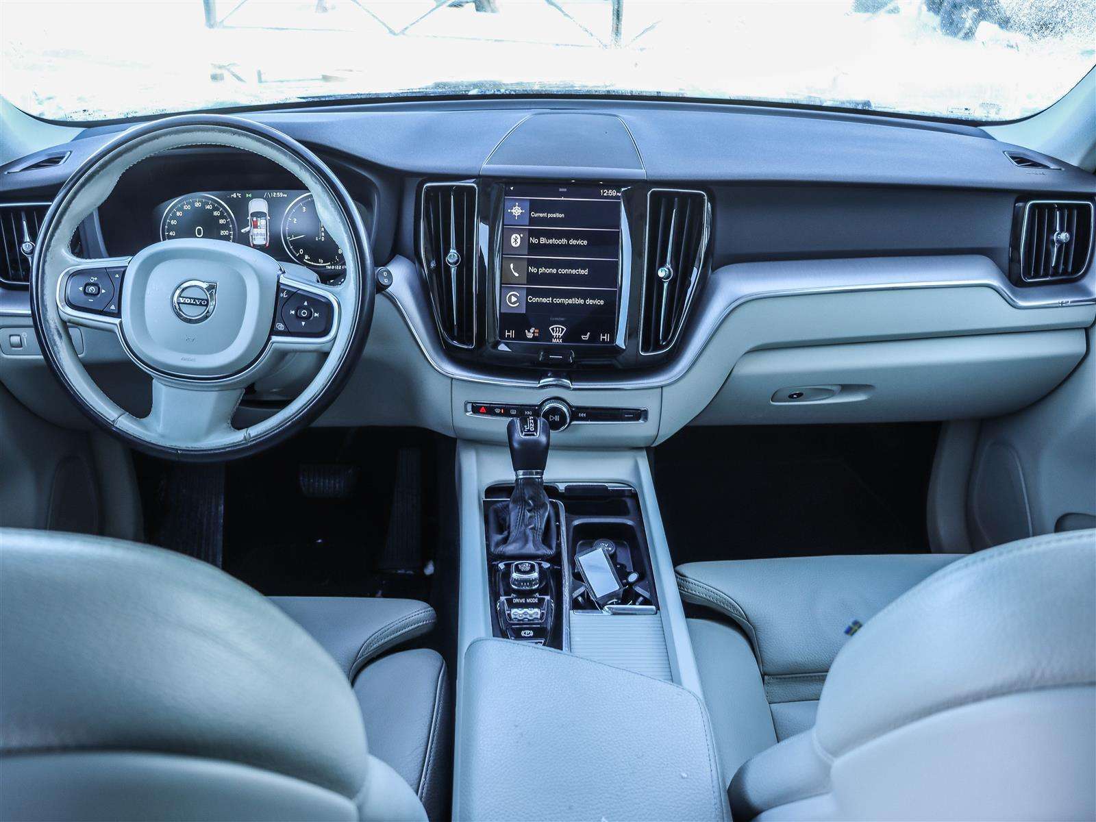 2020 Volvo XC60 thumb 14