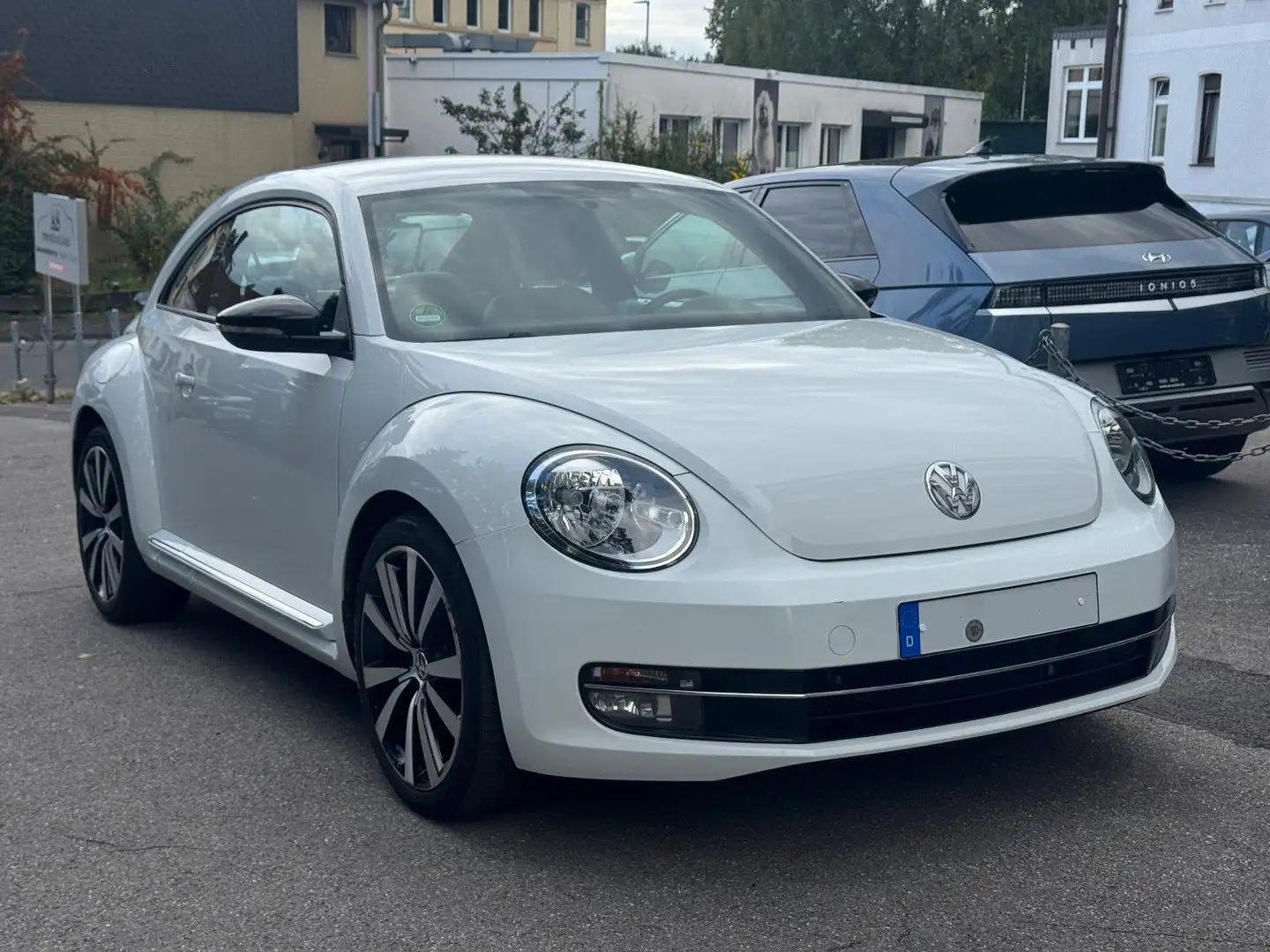 Volkswagen Beetle 2.0 TSI DSG Sport Leder Navi RNS-510 R19 Weiß - 1