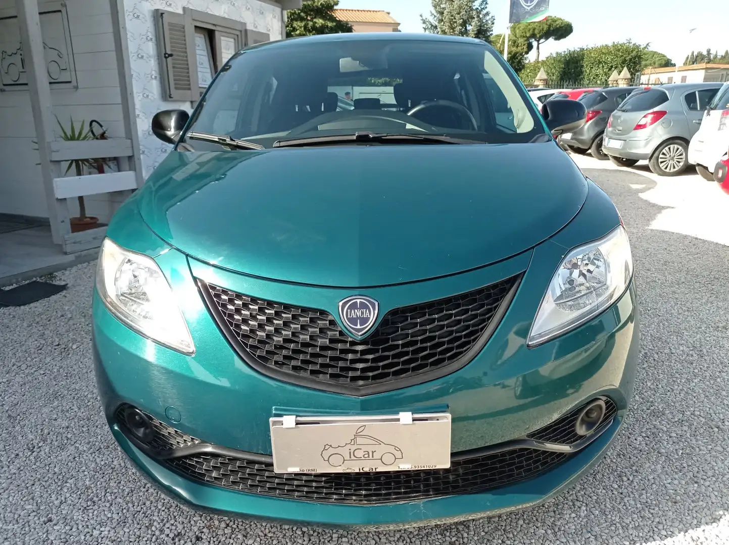 Lancia Ypsilon 1.2 69 CV 5 porte Elefantino Verde - 2