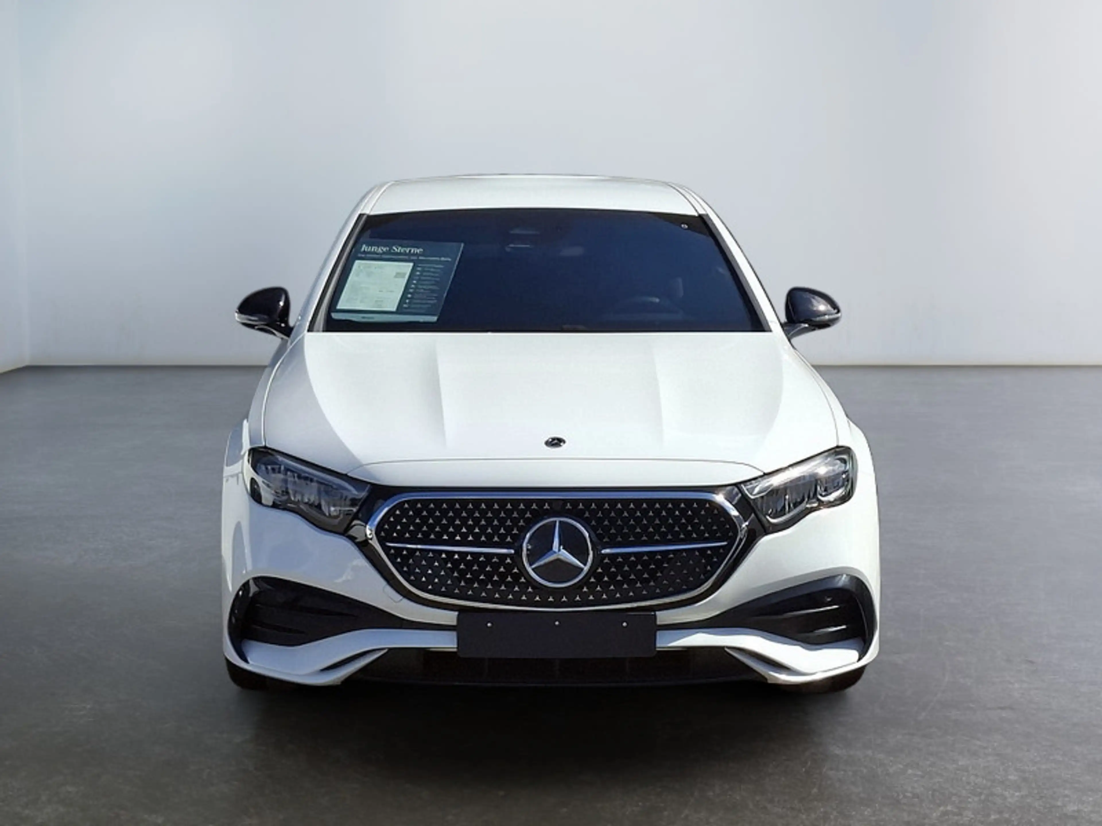 Mercedes-Benz E 200 , AMG Night Navi LED Distr Kamera PDC SHZ — photo 4