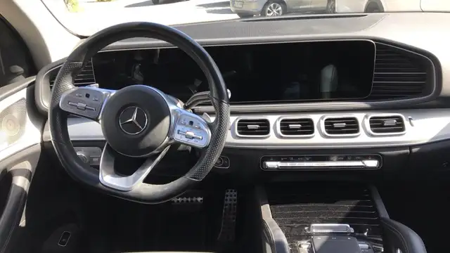 Mercedes-Benz GLE view 8