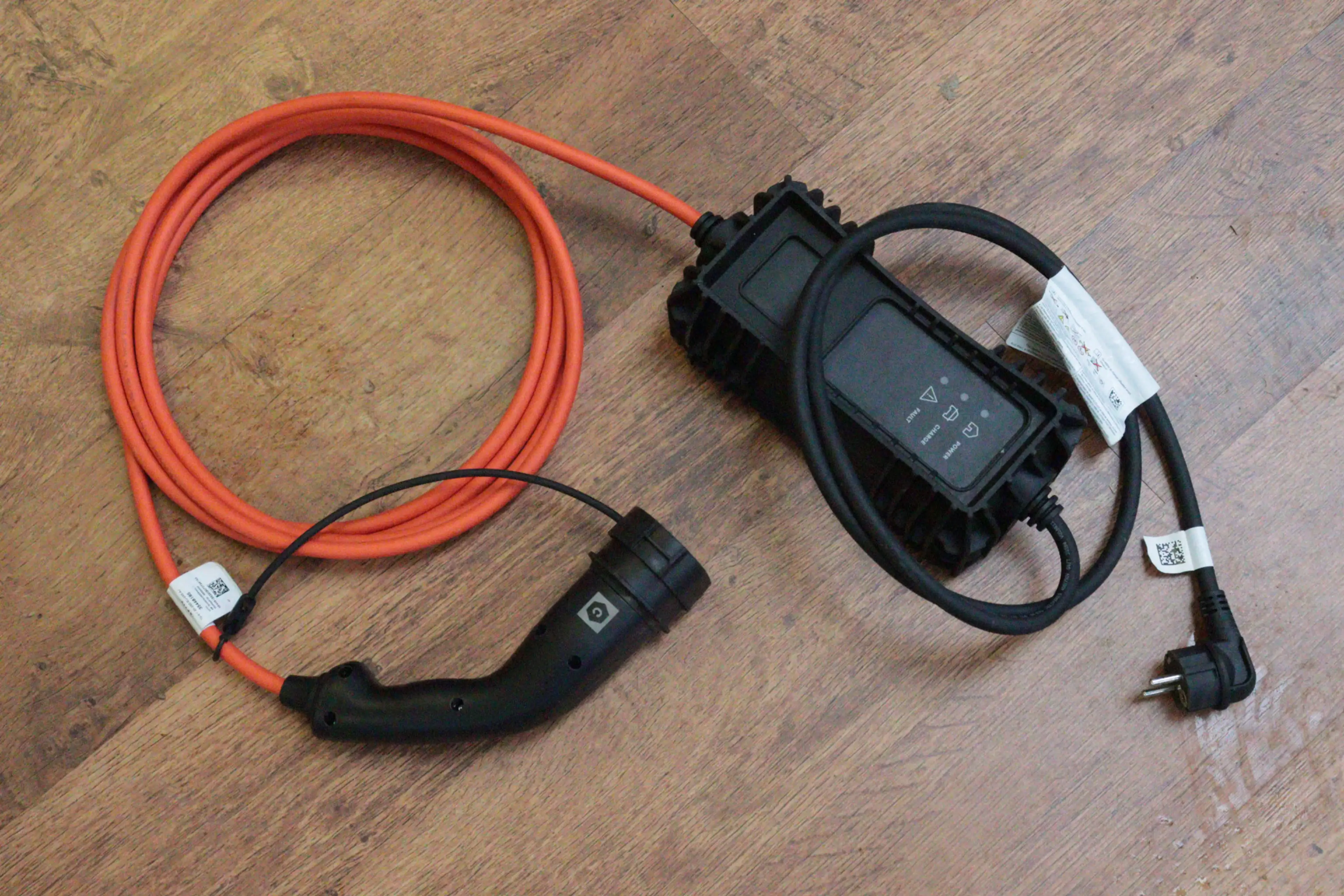 Citroen C5 X 1.6 Plug-in Hybrid 225 Feel | NAVI | CAMERA + PDC — photo 13