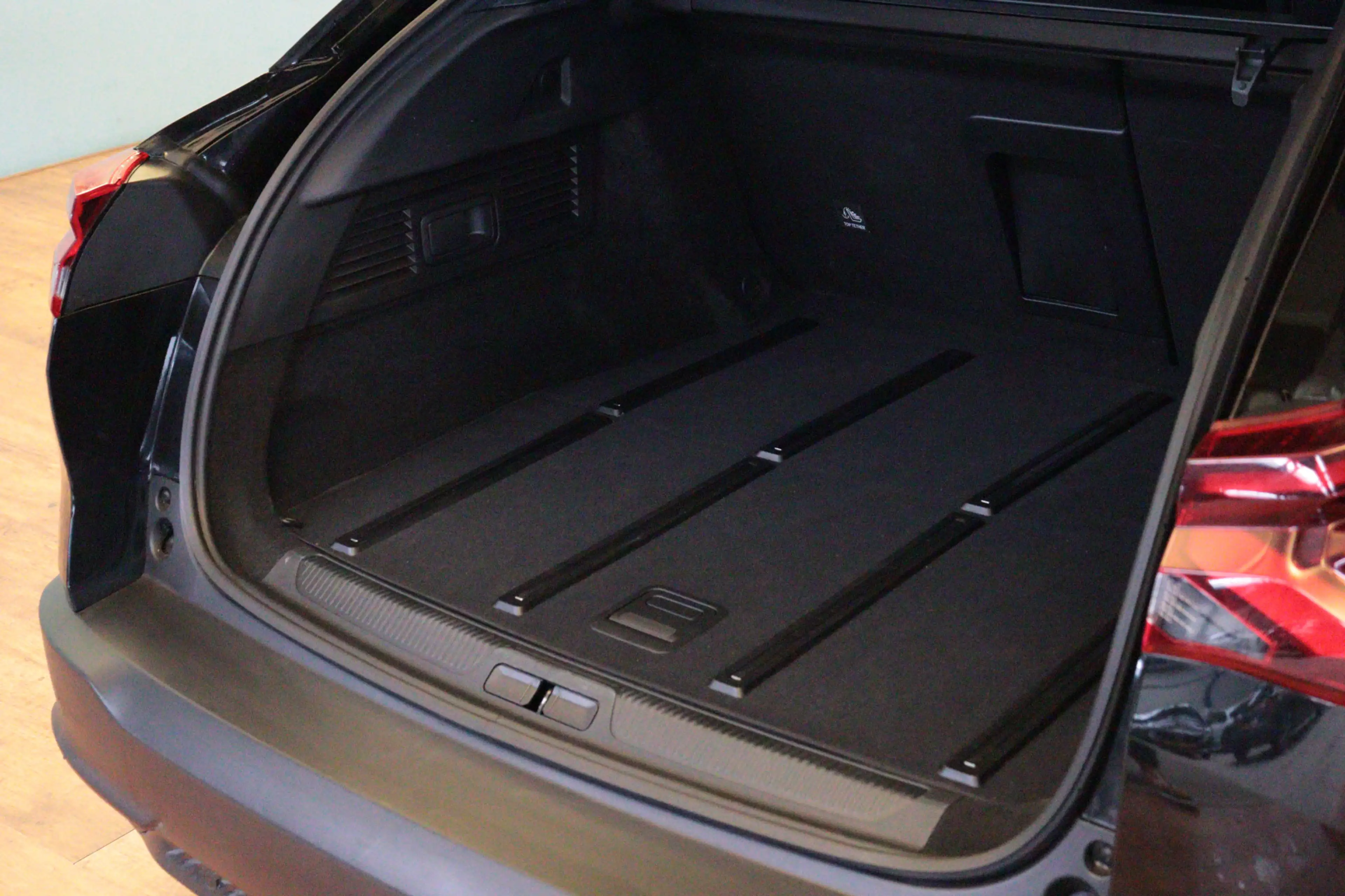 Citroen C5 X 1.6 Plug-in Hybrid 225 Feel | NAVI | CAMERA + PDC — photo 6