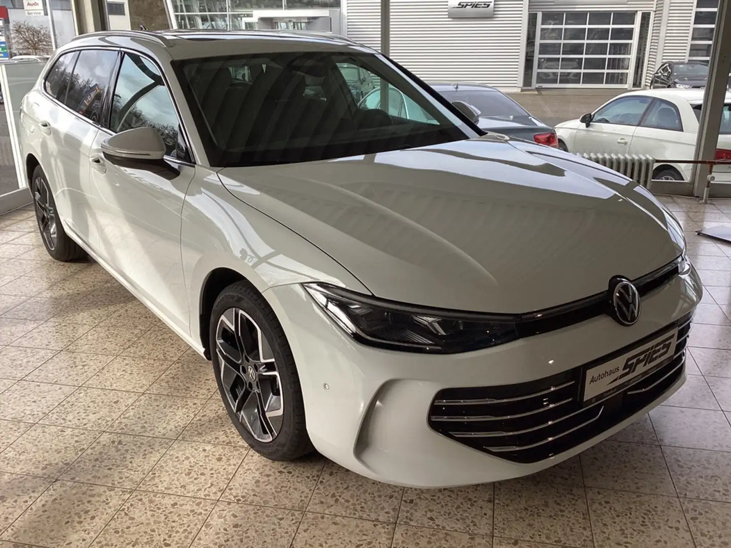 Volkswagen Passat 2.0 TDI Elegance Blanc - 2
