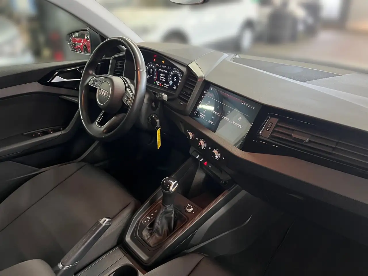 Audi A1 25 TFSI Navi Sitzheizung PDCvo+hi 15
