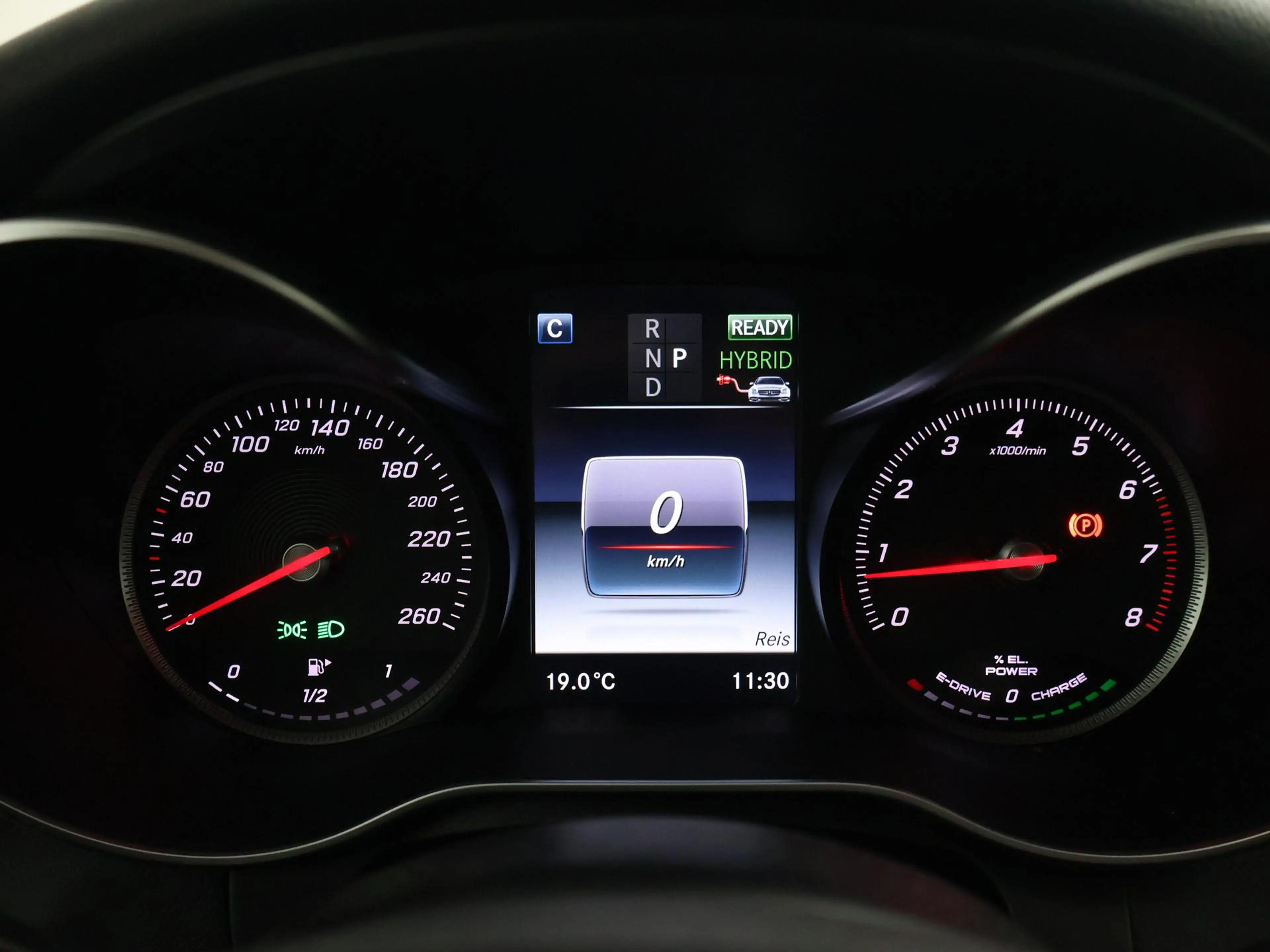Mercedes-Benz C 350 Estate 350e PLUG-IN HYBRID 280 PK AUT. + STANDKACH — photo 29