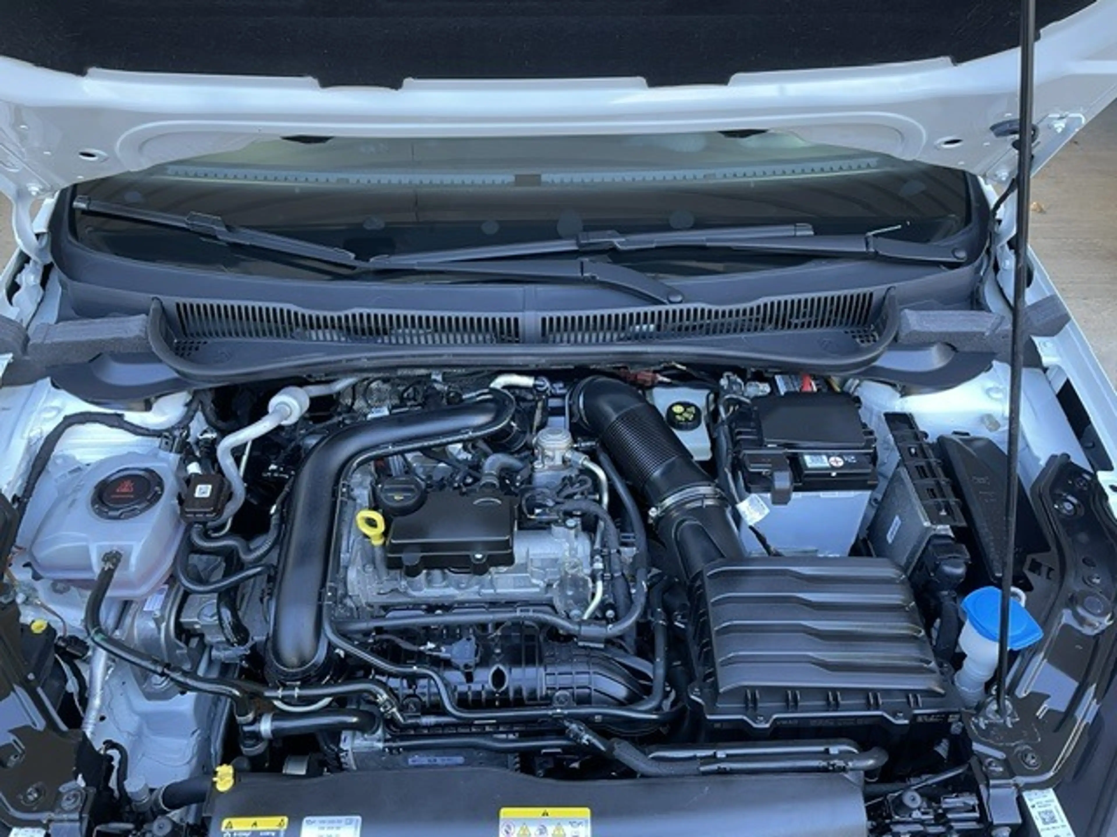 Volkswagen Taigo Life 1,0 TSI*DAB+*Carplay*Spur*PDC*SHZ*Alu — photo 12