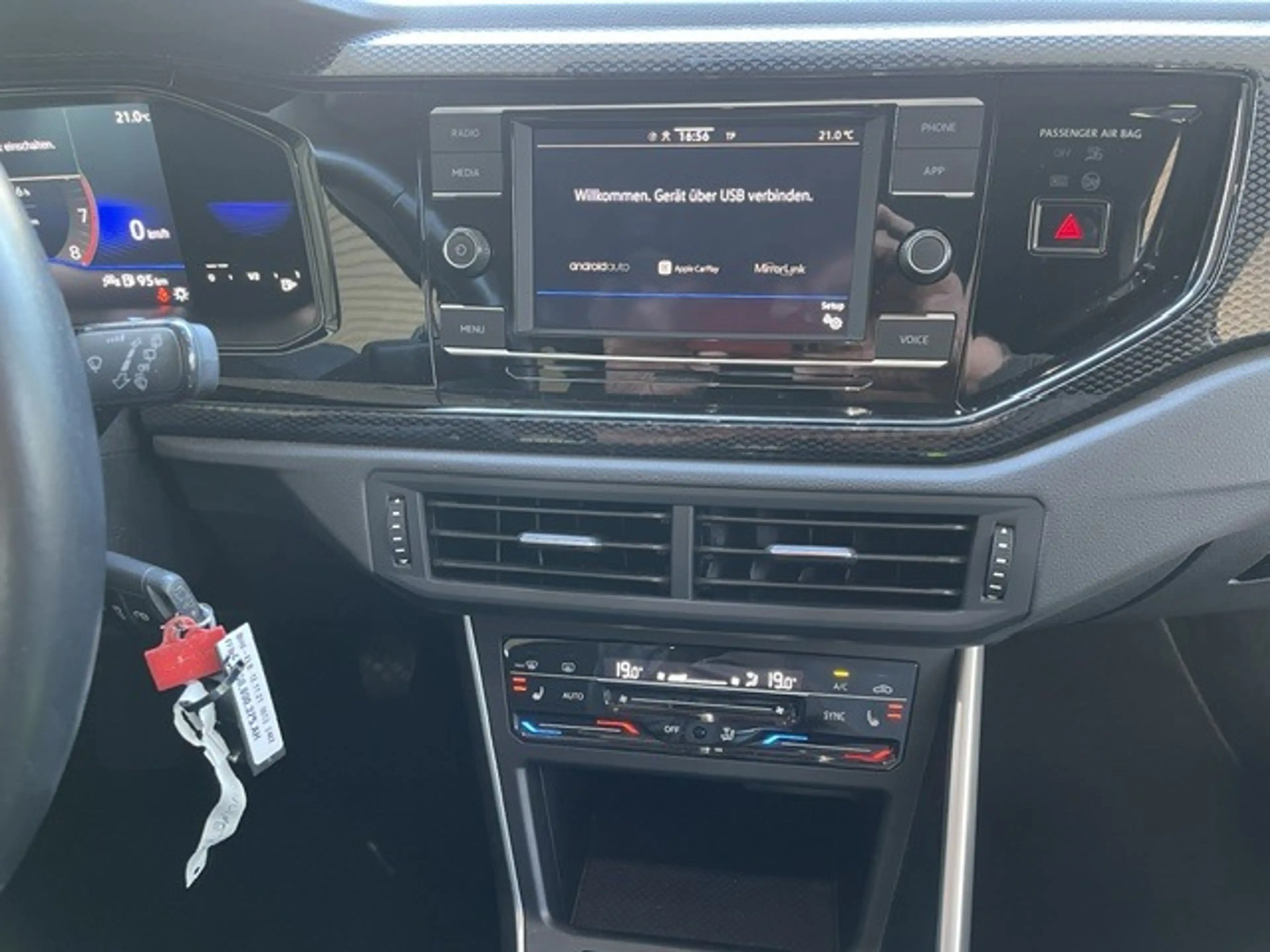 Volkswagen Taigo Life 1,0 TSI*DAB+*Carplay*Spur*PDC*SHZ*Alu — photo 11