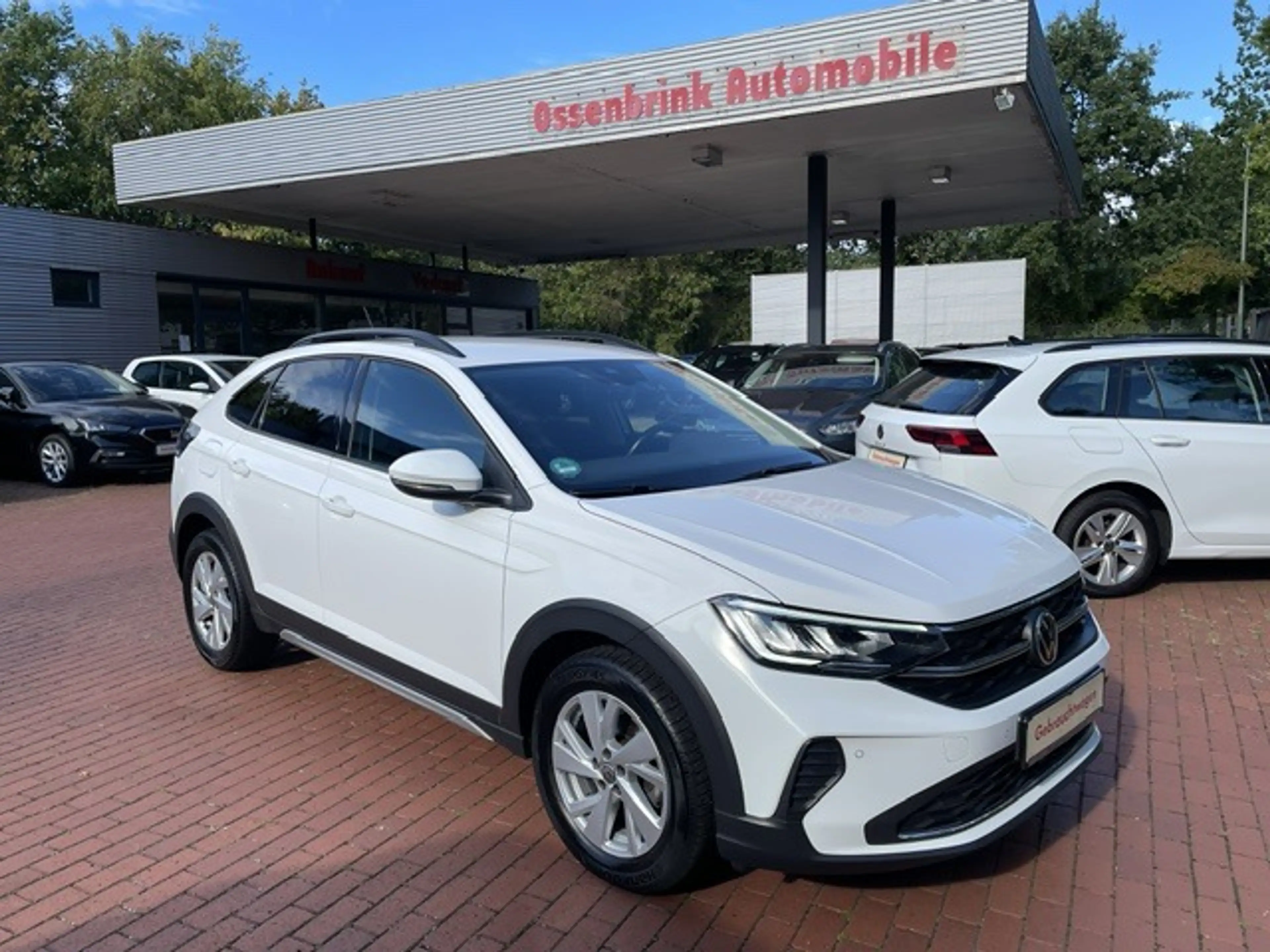 Volkswagen Taigo Life 1,0 TSI*DAB+*Carplay*Spur*PDC*SHZ*Alu