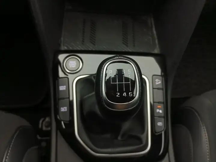 Kia Sportage 2023, foto 15
