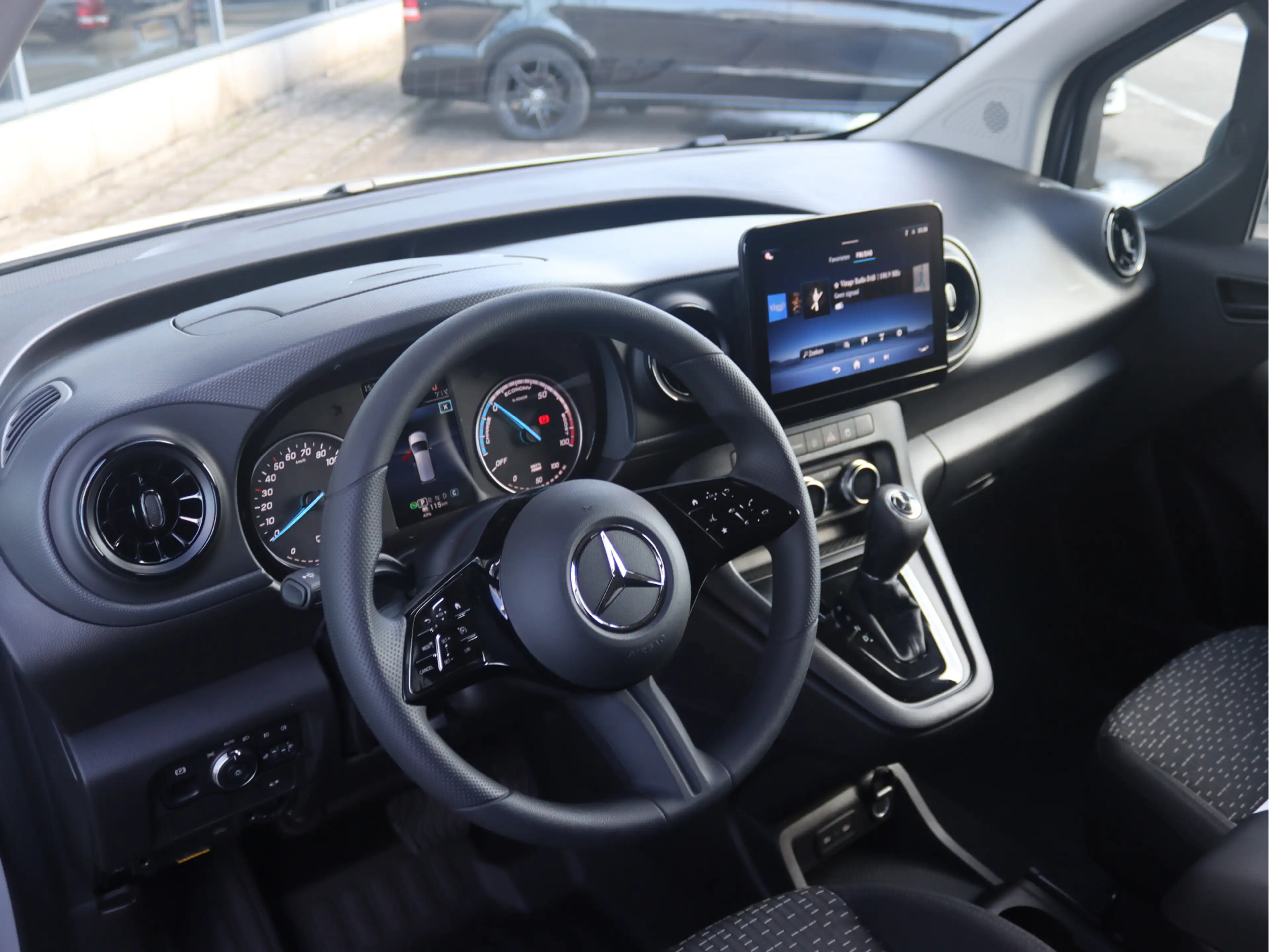 Mercedes-Benz Citan eCitan 112 Pro L2 51 kWh — photo 4