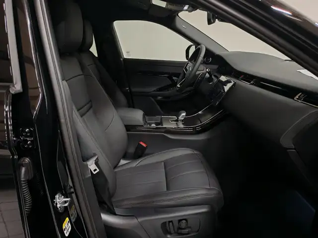 Land Rover Range Rover Evoque view 3