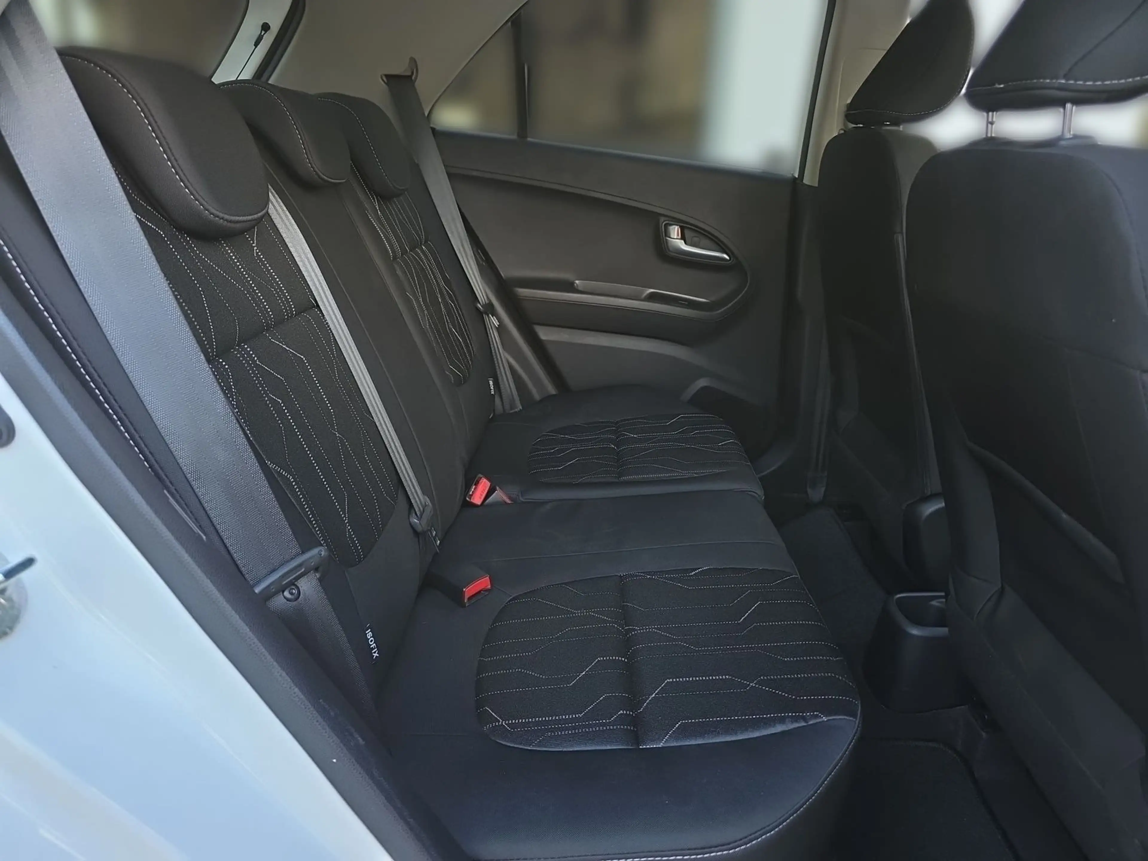 Kia Picanto 1.0 Edition 7 PDC Bluetooth Sitzheizung — photo 13