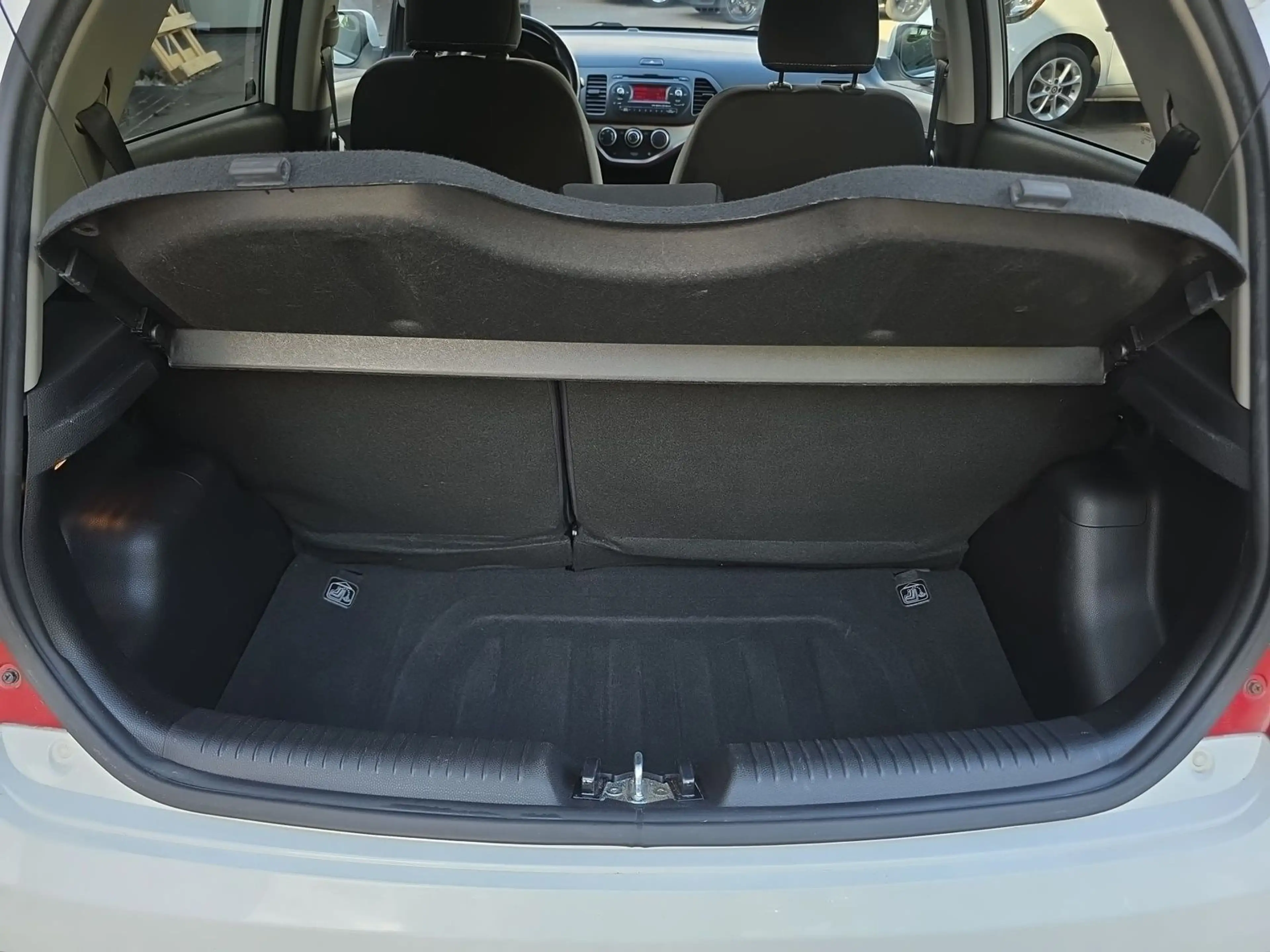 Kia Picanto 1.0 Edition 7 PDC Bluetooth Sitzheizung — photo 9