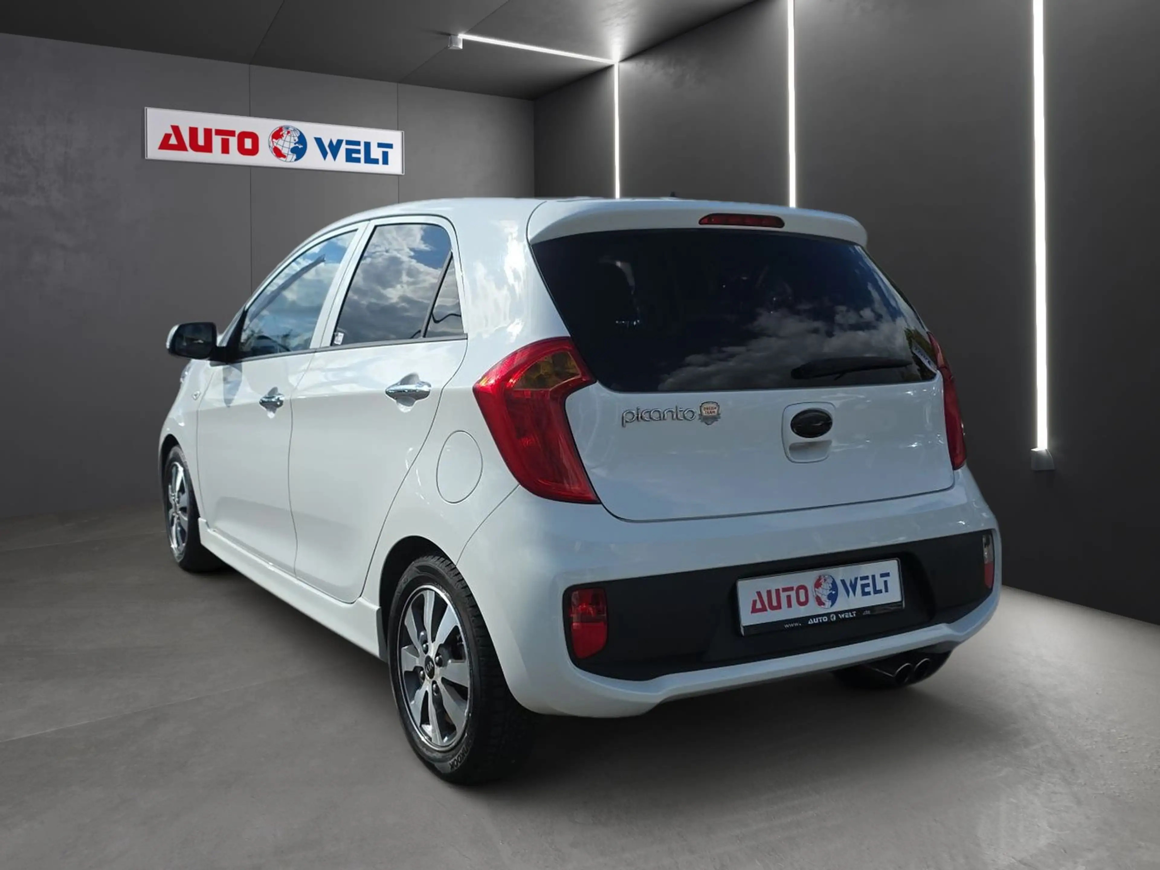 Kia Picanto 1.0 Edition 7 PDC Bluetooth Sitzheizung — photo 5