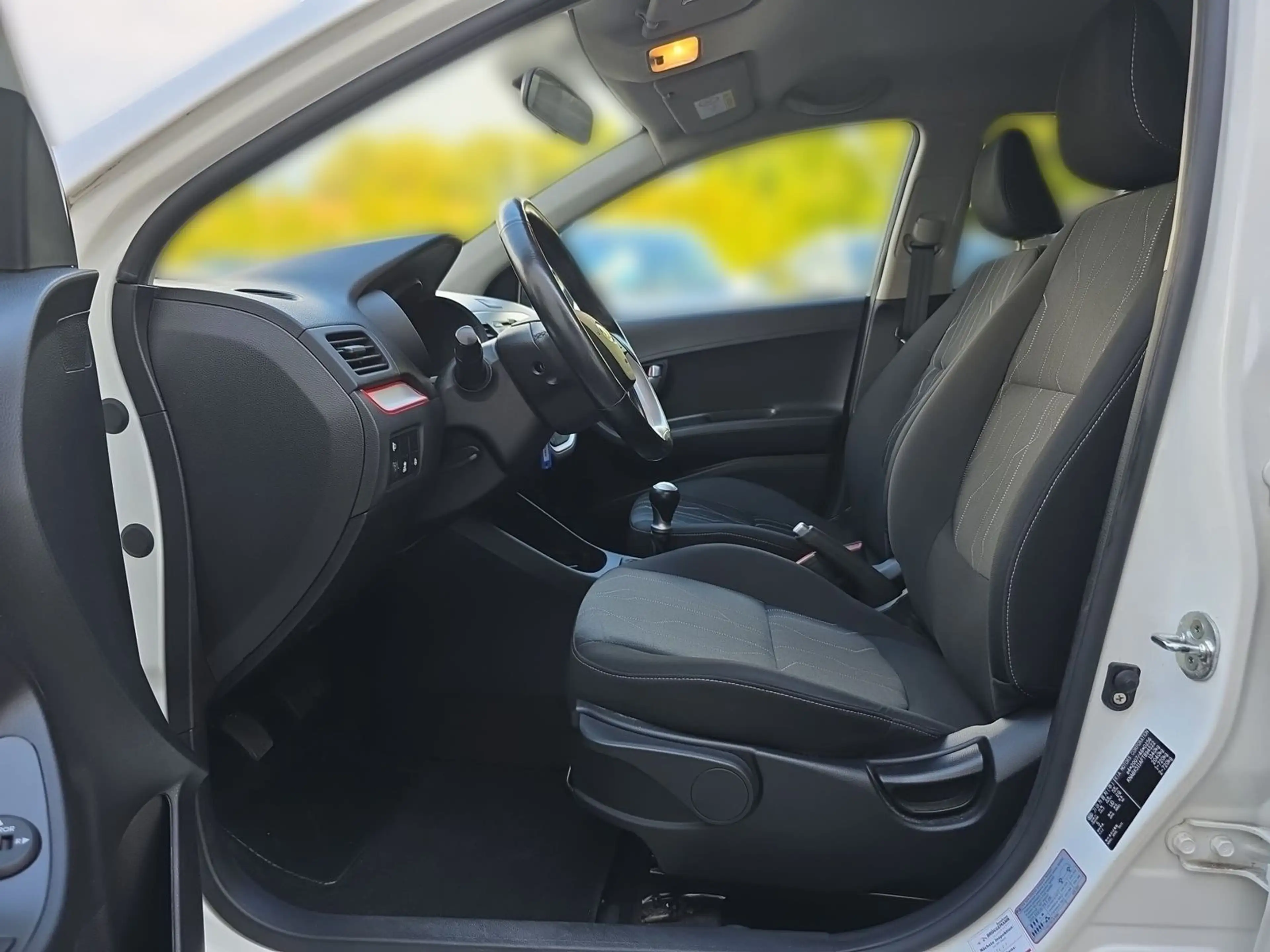 Kia Picanto 1.0 Edition 7 PDC Bluetooth Sitzheizung — photo 10
