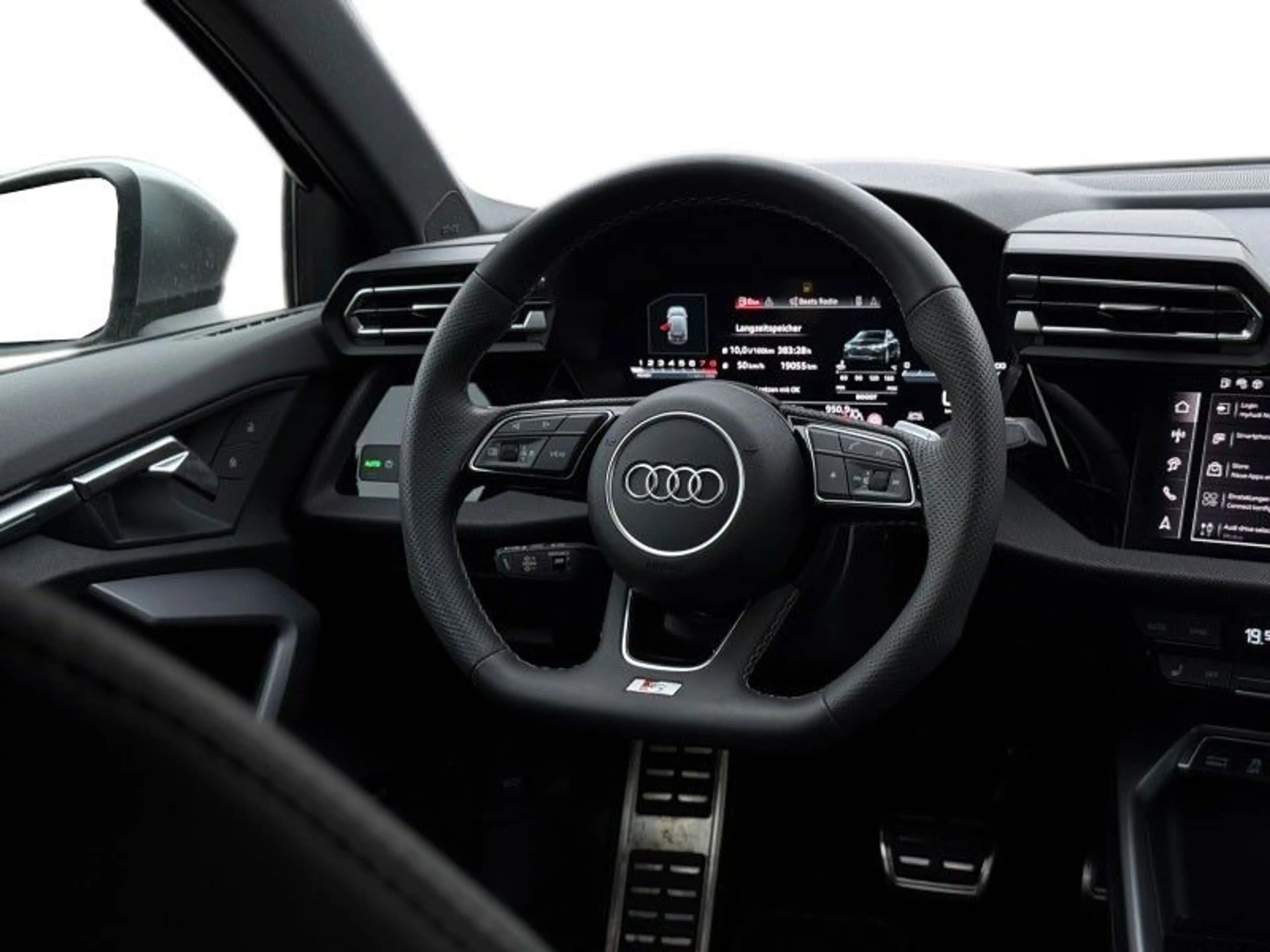 Audi S3 Sportback 2.0 TFSI quattro — photo 11