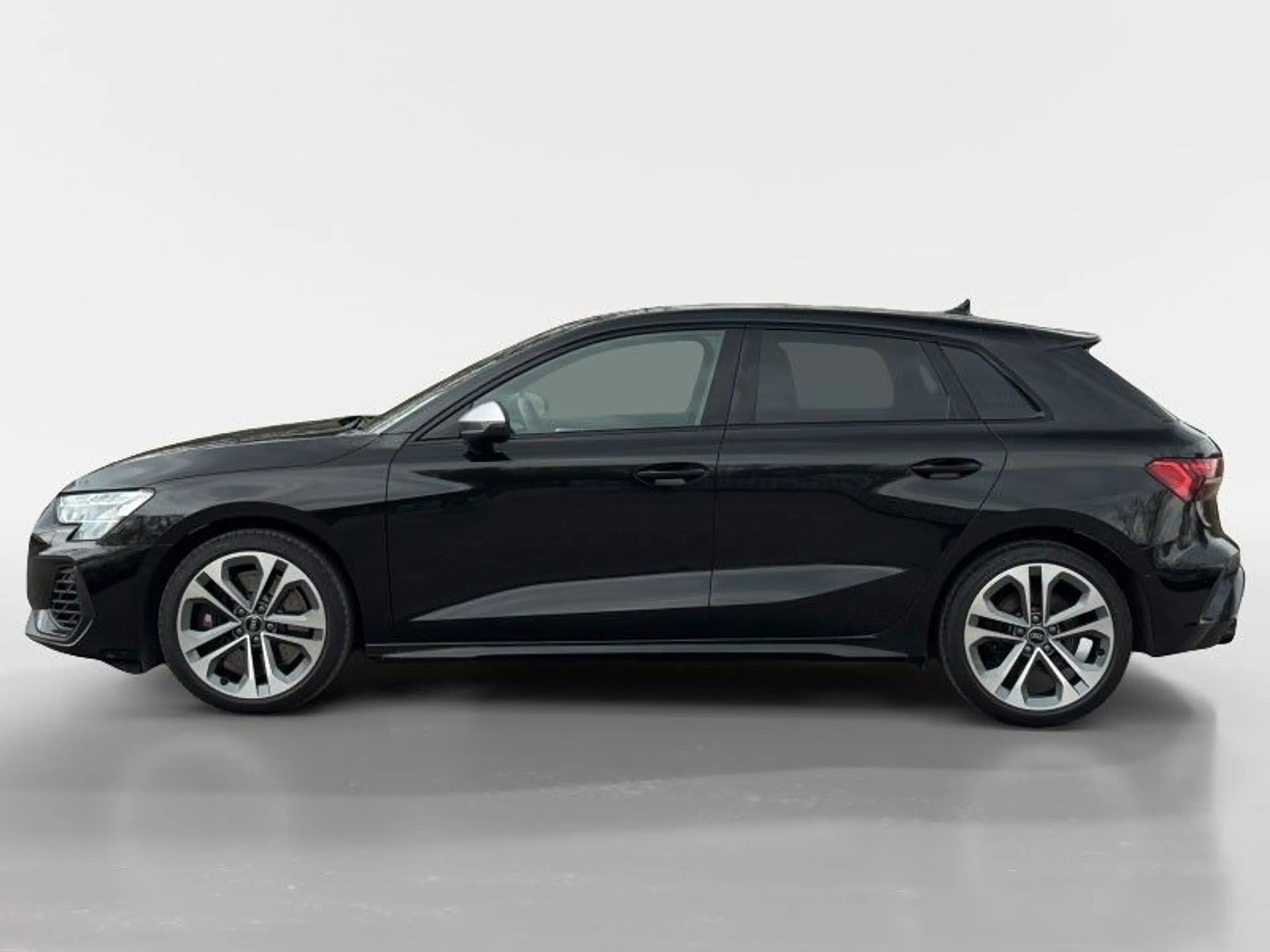 Audi S3 Sportback 2.0 TFSI quattro — photo 3