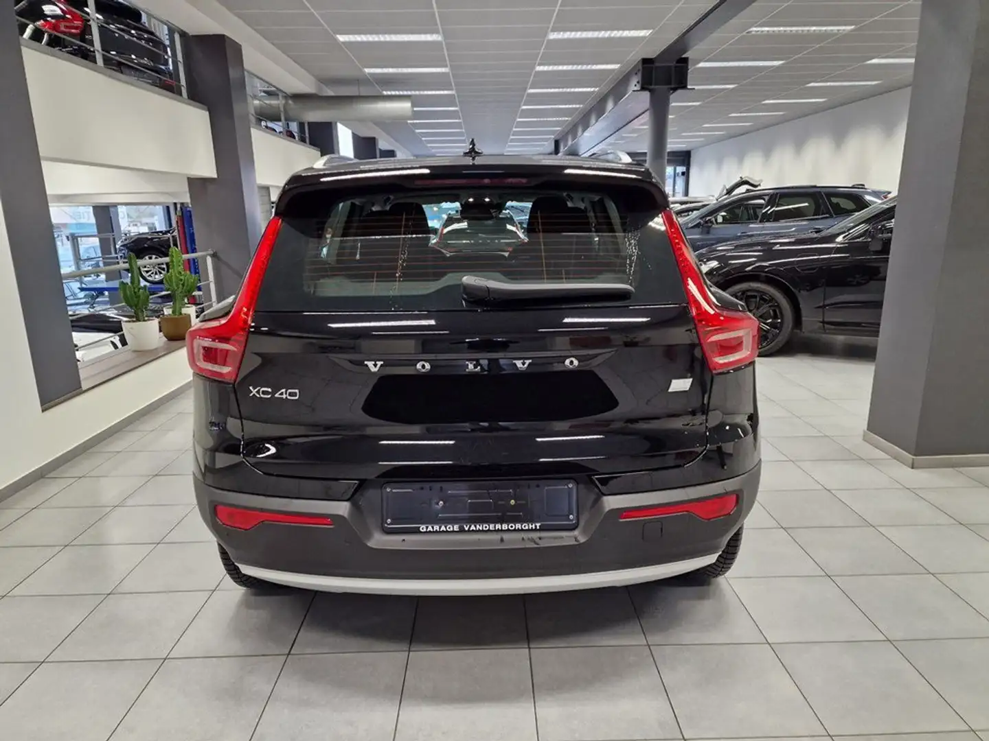 Volvo XC40 INSCRIPTION PLUG-IN HYBRID AUTOMAAT - 2