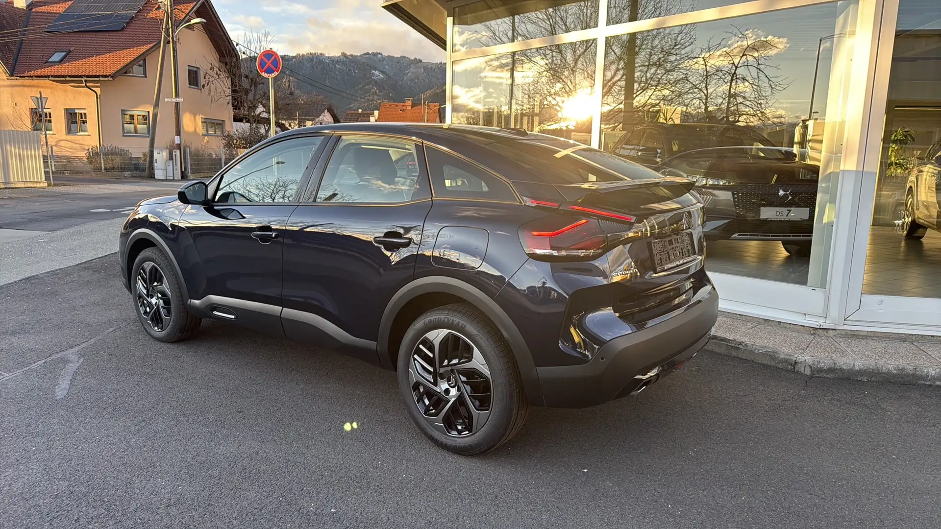 Citroen C4 C4 PureTech 130 S&S 6-Gang-Manuell PLUS - 2