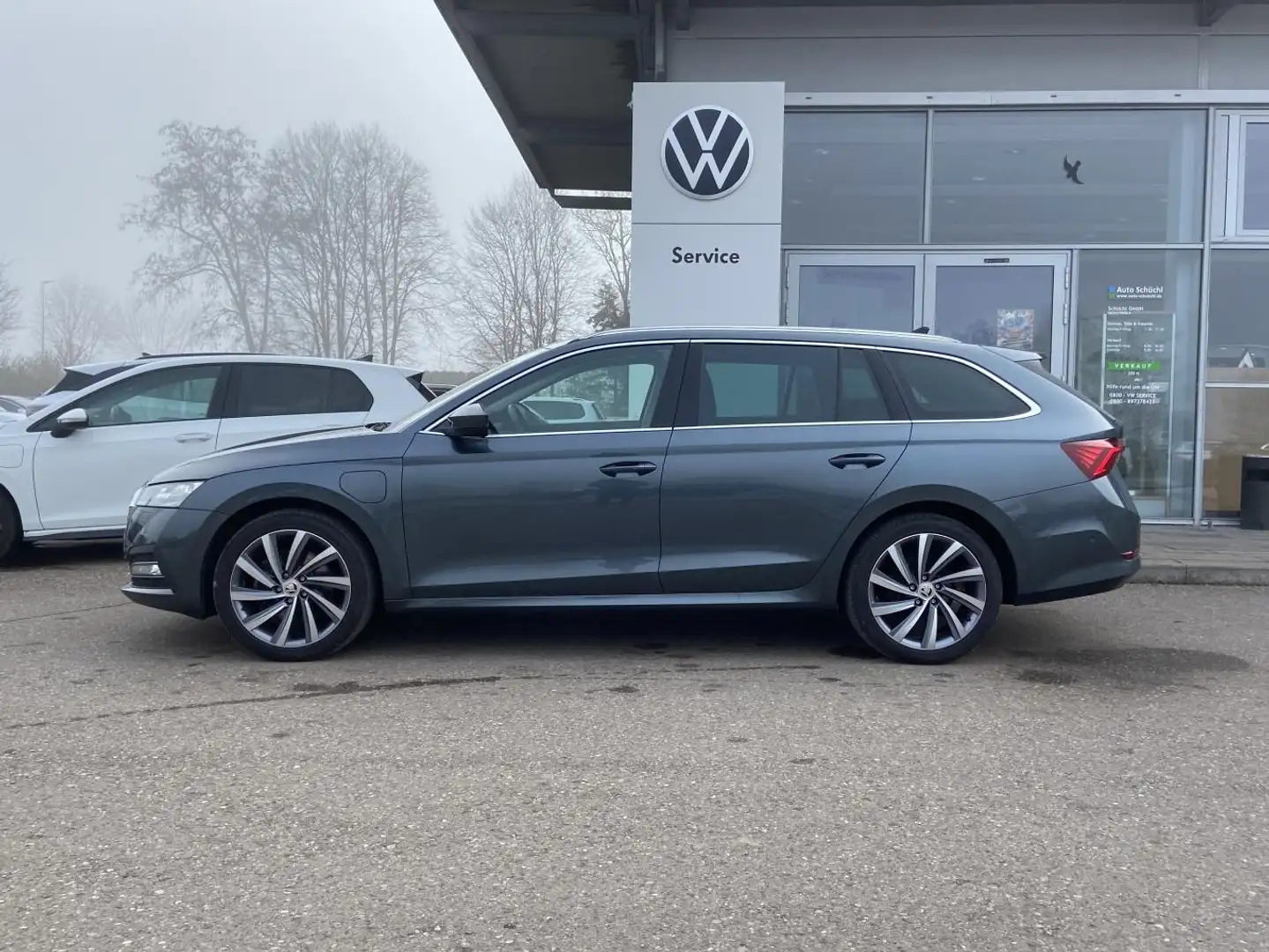 Skoda Octavia Combi iV 1.4 TSI DSG eHybrid TEIL-LEDER+ Grau - 2