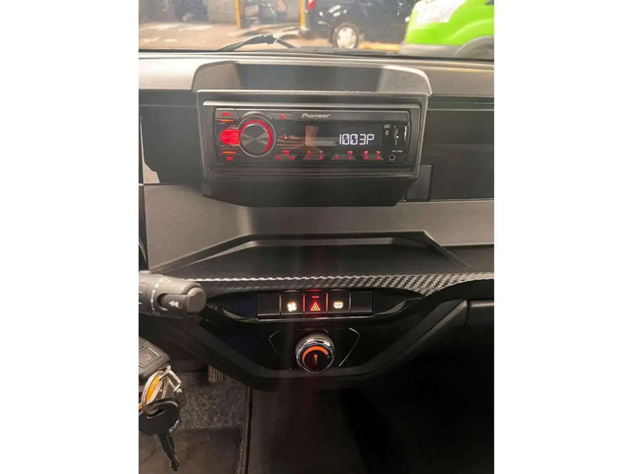 Ligier Myli I.Deal E5 diesel Toledo Rood - Radio DIN Bluetoot 12