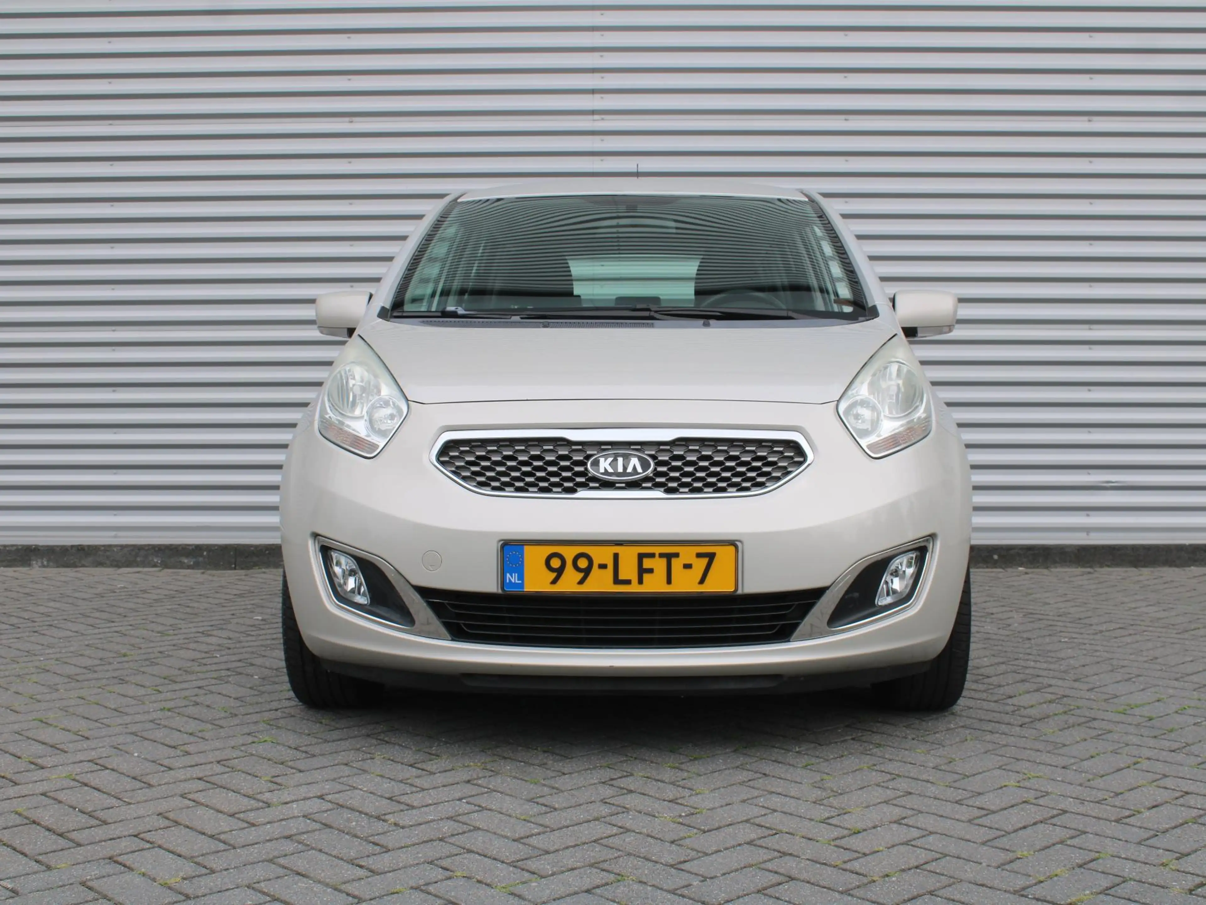 Kia Venga 1.4 CVVT X-ecutive | 16" LM | Airco | Cruise | Nav — photo 2