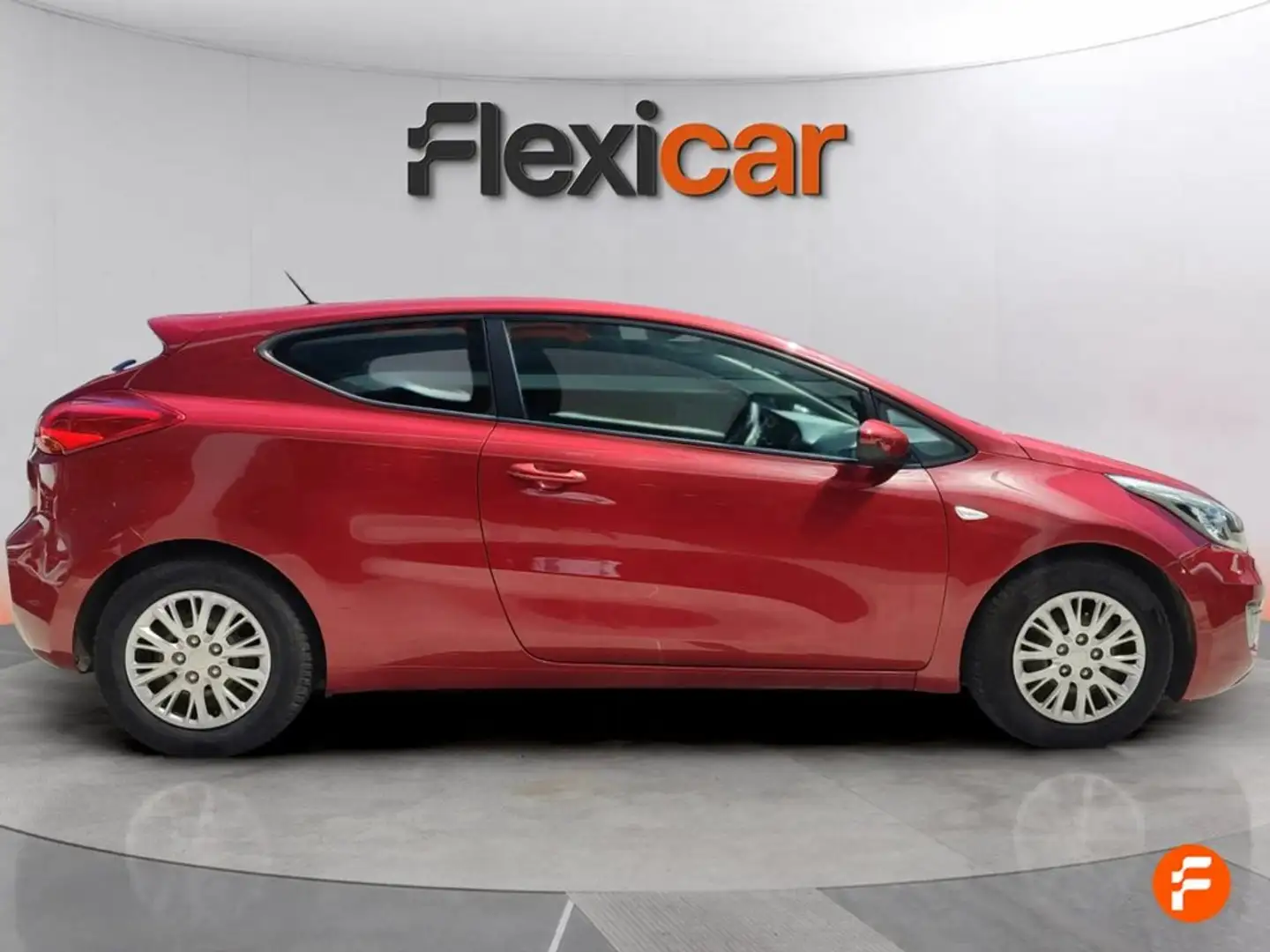 Kia Ceed / cee'd 1.4 CVVT 100CV Concept Rojo - 2