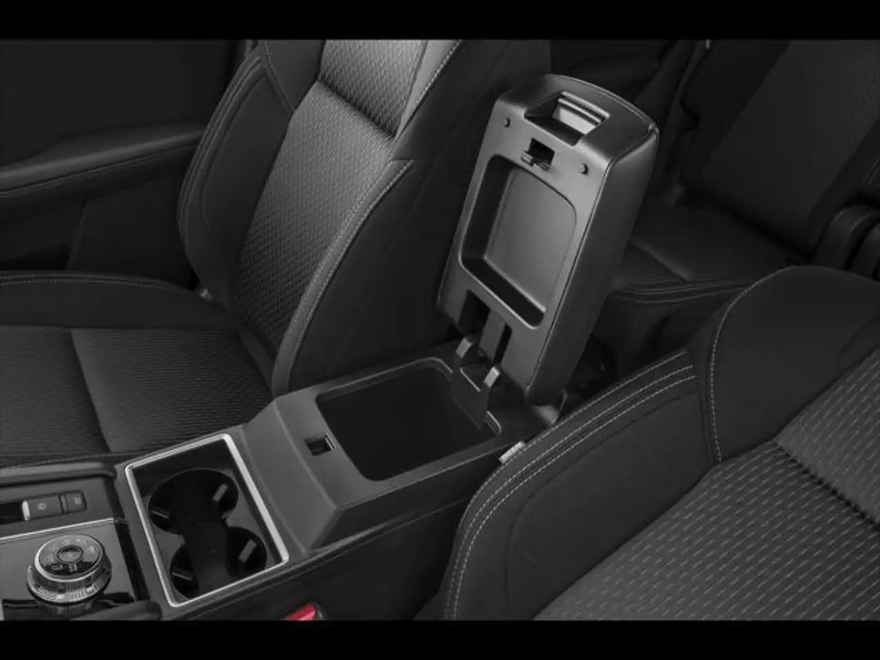 Mitsubishi Outlander снимка Mitsubishi Outlander