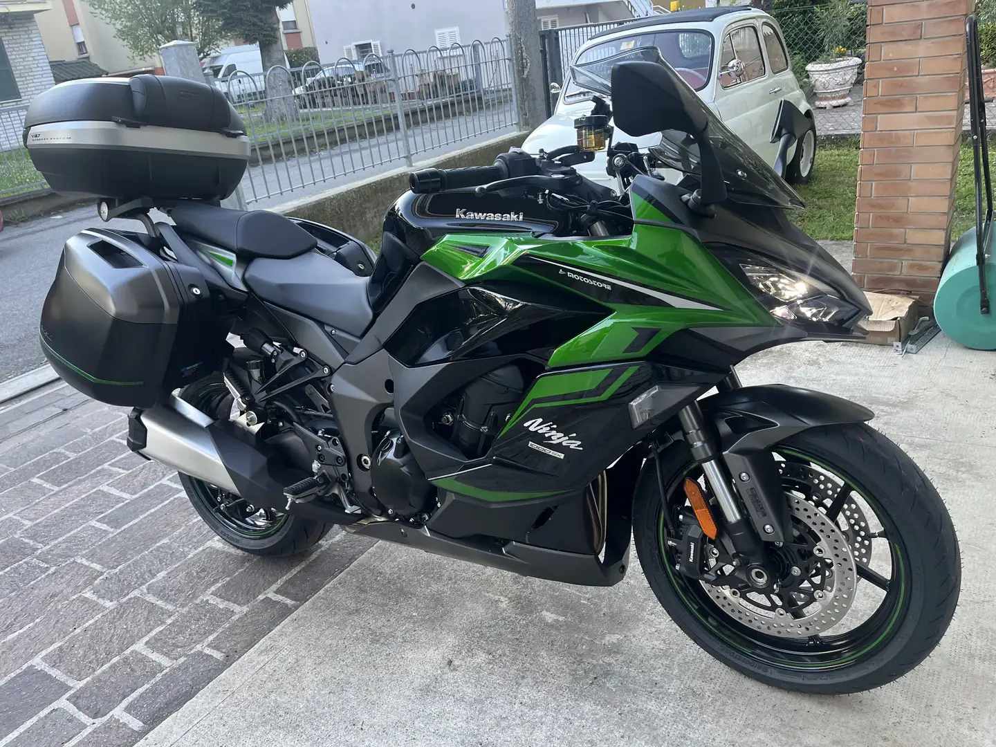 Kawasaki Ninja 1000SX kit tourer - 1