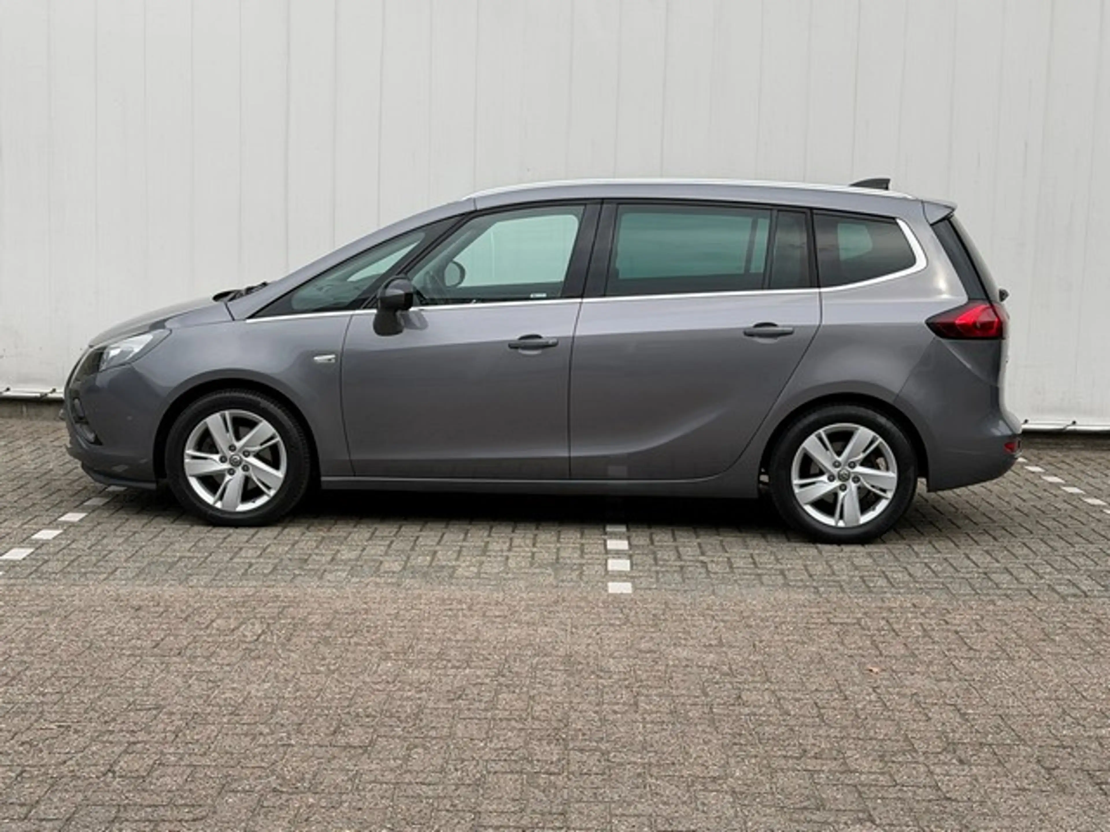 Opel Zafira 1.4 Turbo Executive met Leer, Winterpakket, Navi/C — photo 3