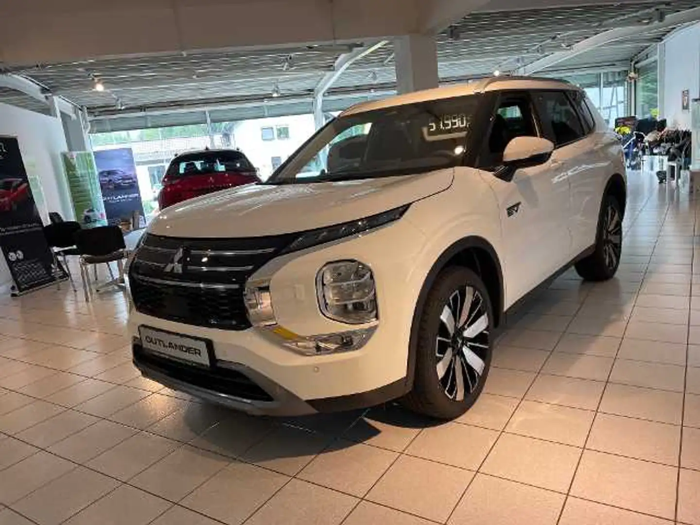 Mitsubishi Outlander 2.4L PHEV Intro Edition Weiß - 1
