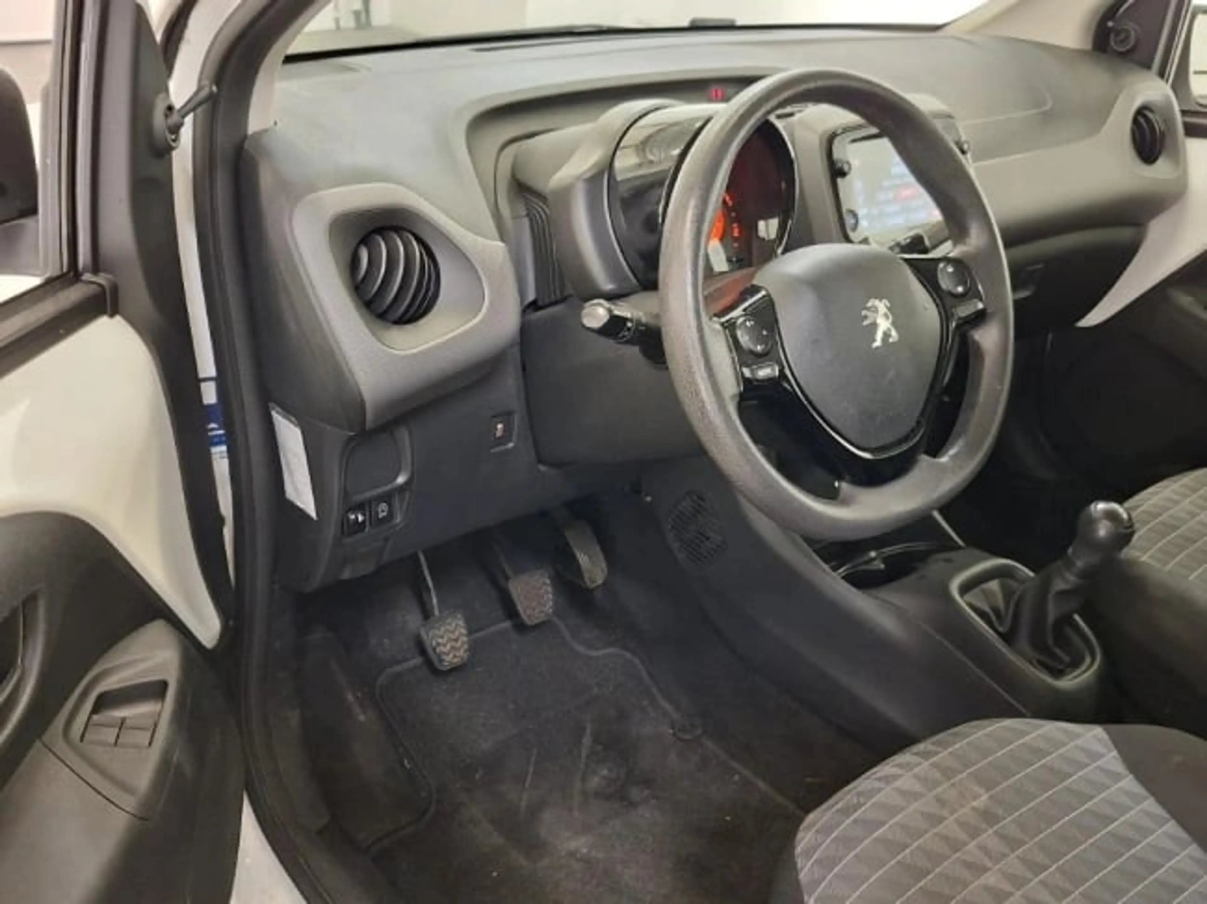 Peugeot 108 1.0 e-VTi Active Camera | Carplay | Airco | Bleuto — photo 9