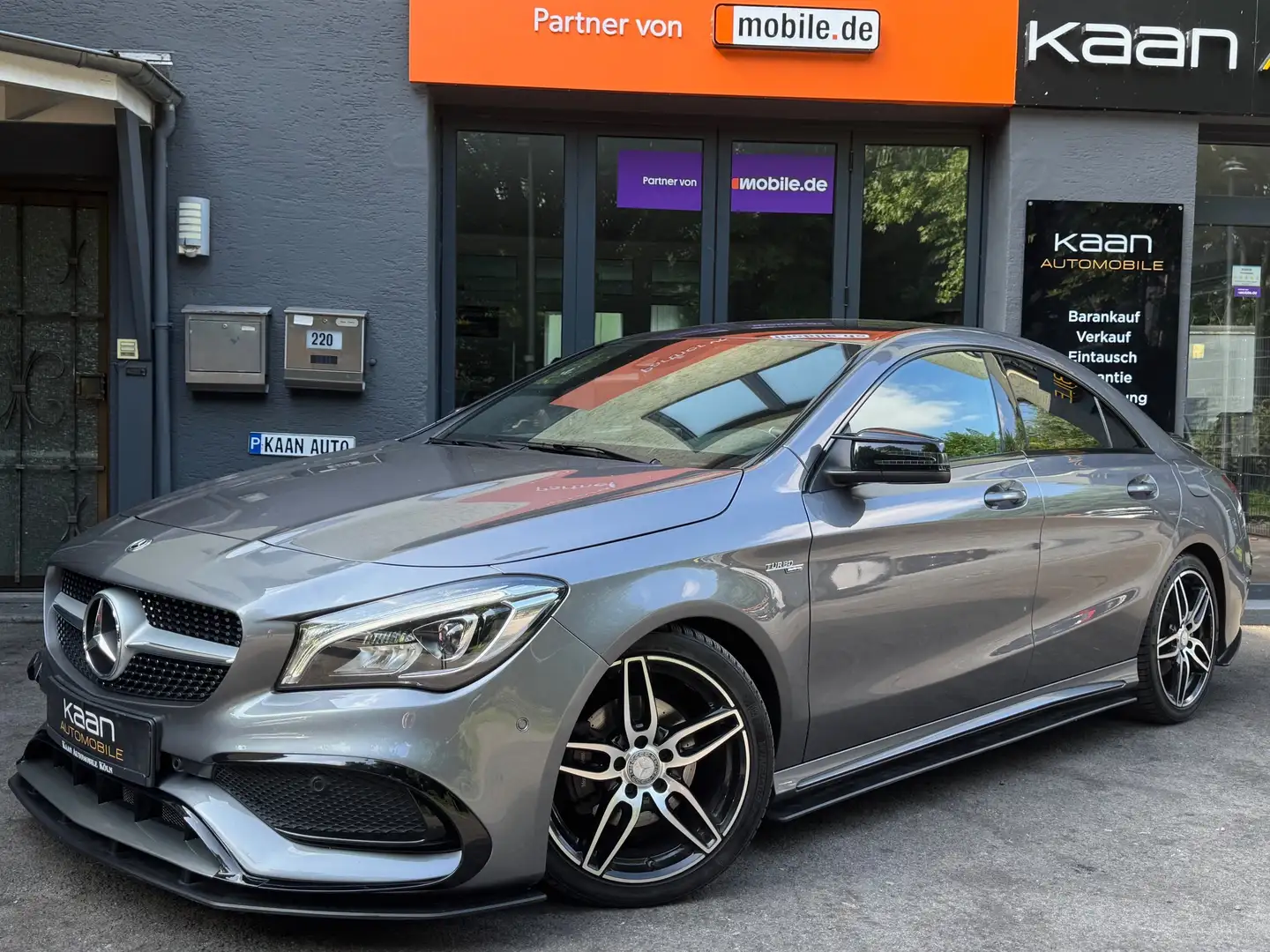 Mercedes-Benz CLA 180 AMG/LED/SPORTSITZE/NAVI/KAMERA/ALCANTARA/BURMESTER Grau - 2