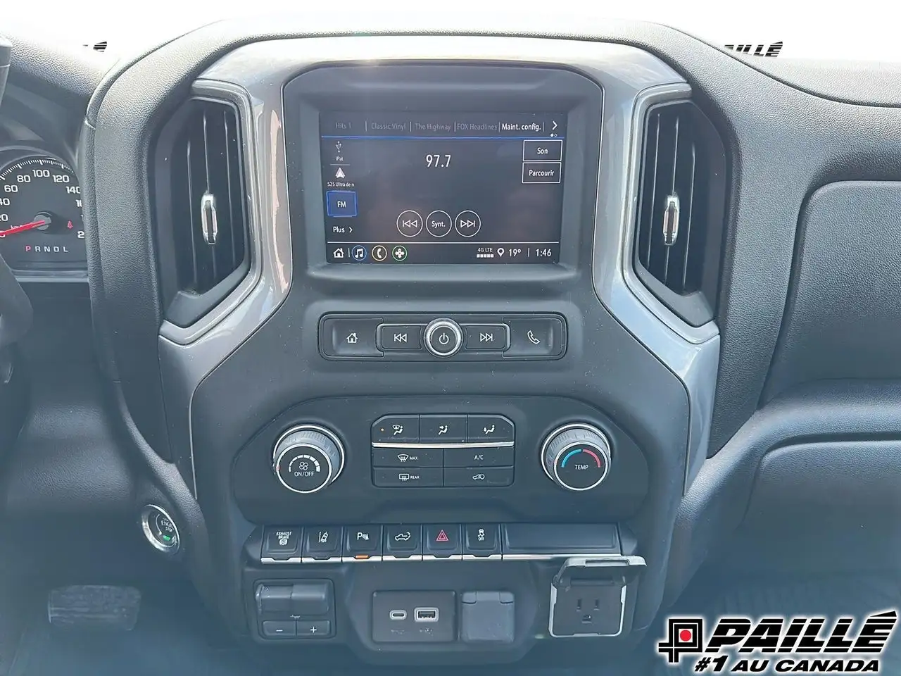 Chevrolet Silverado 2500 снимка Chevrolet Silverado 2500