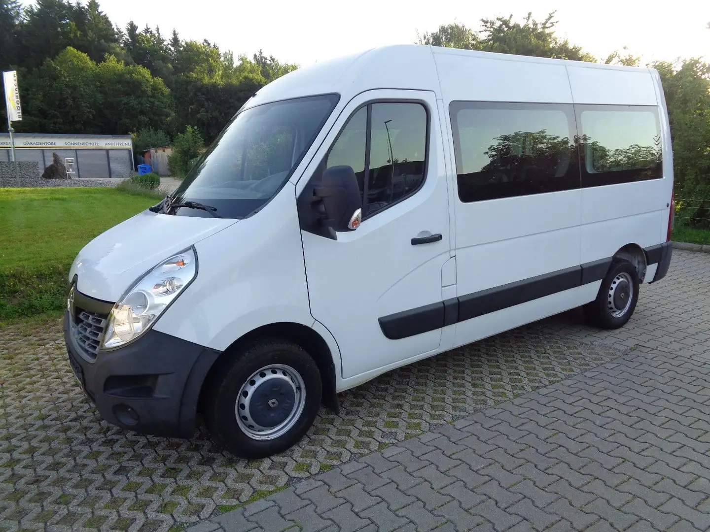 Renault Master III Kombi L2H2 3,3t - 1