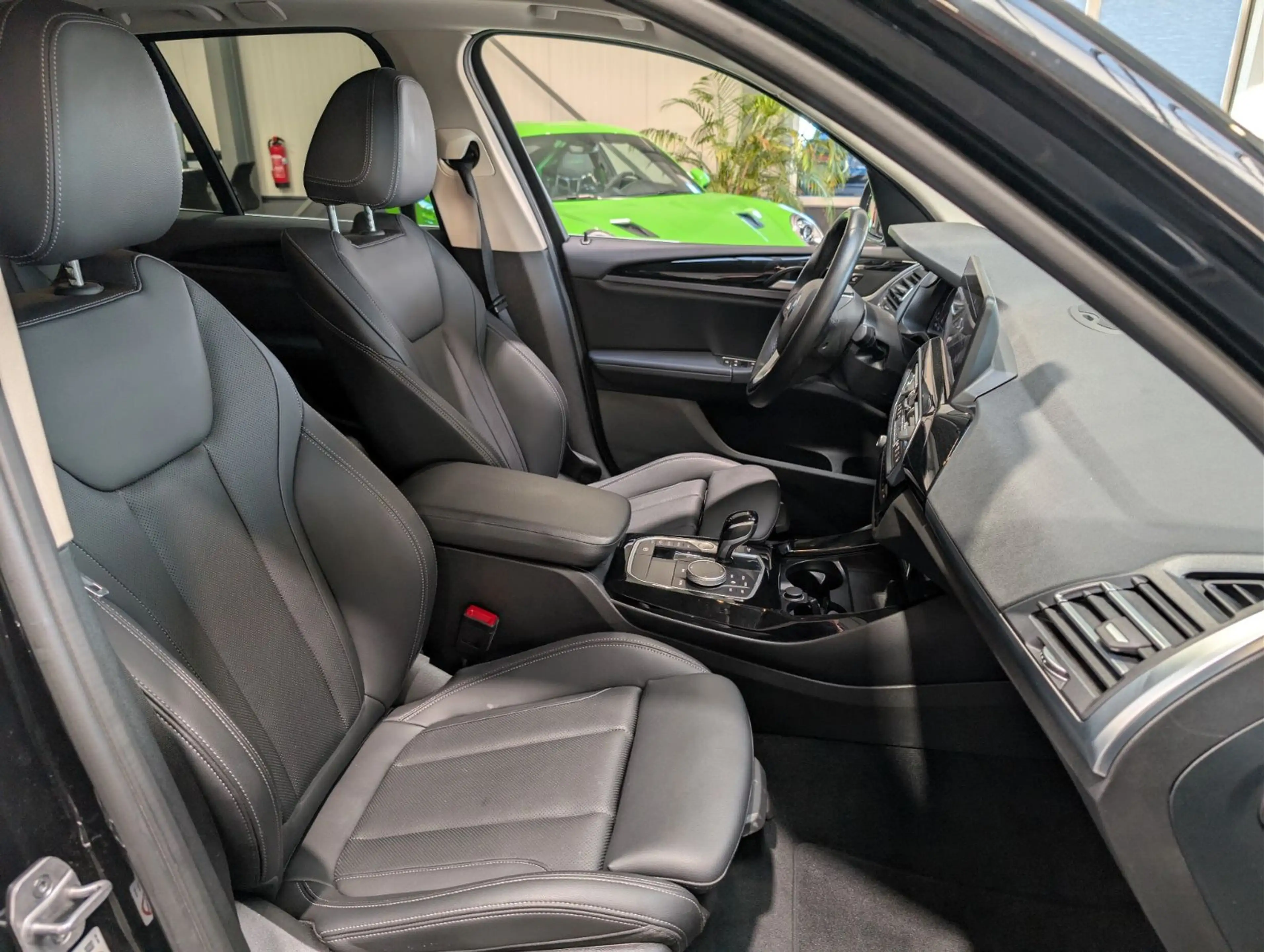 BMW X3 xDrive30i Aut. 8-fach 1.Hand — photo 13