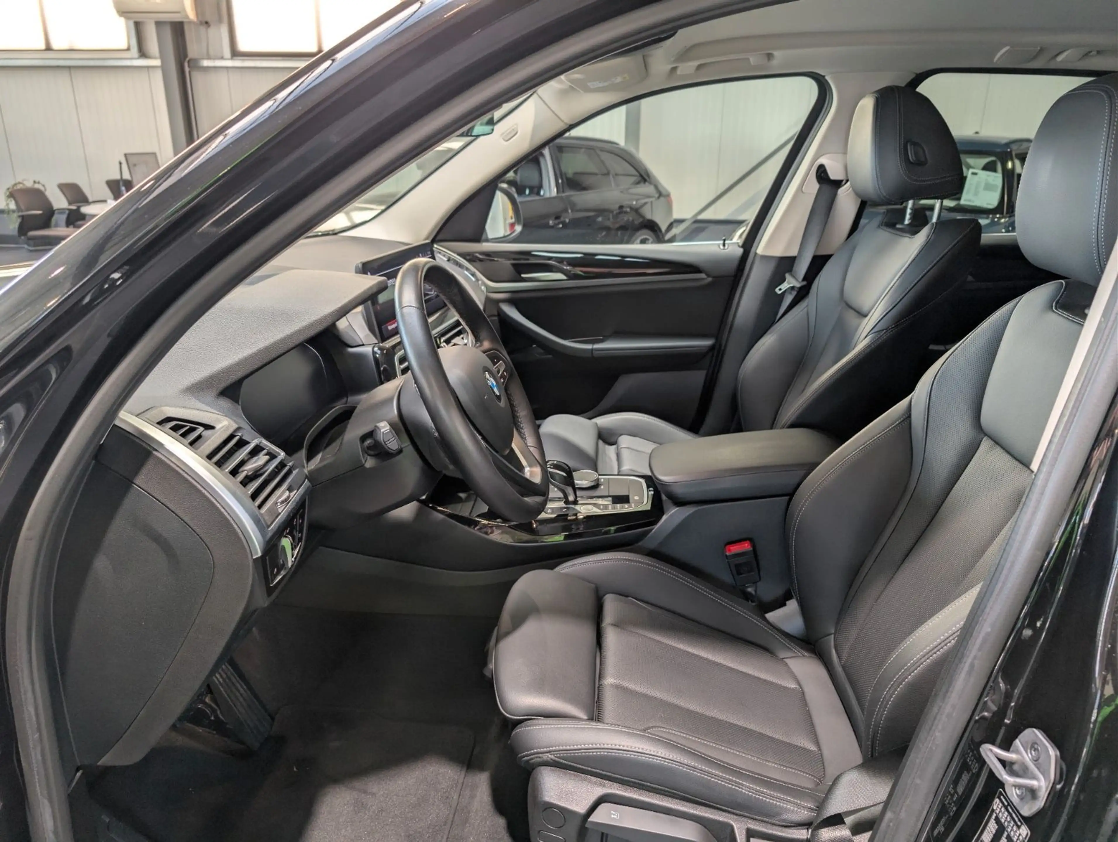 BMW X3 xDrive30i Aut. 8-fach 1.Hand — photo 10