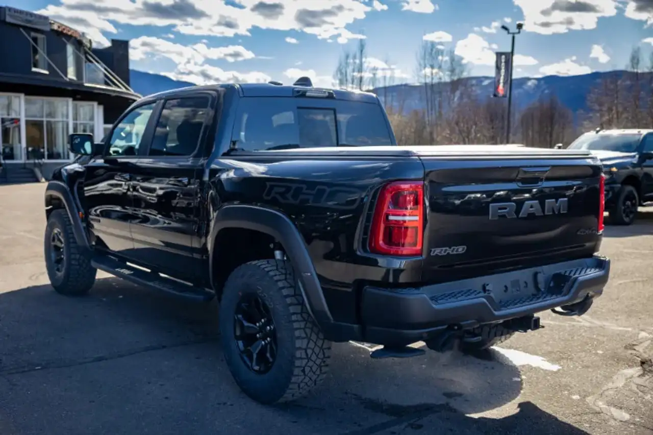 RAM 1500 снимка RAM 1500