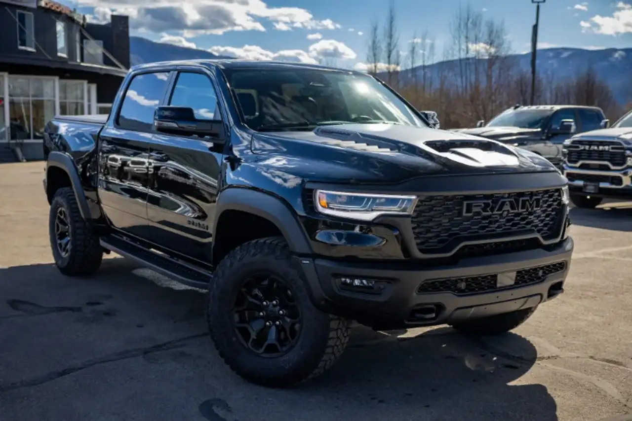RAM 1500 снимка RAM 1500
