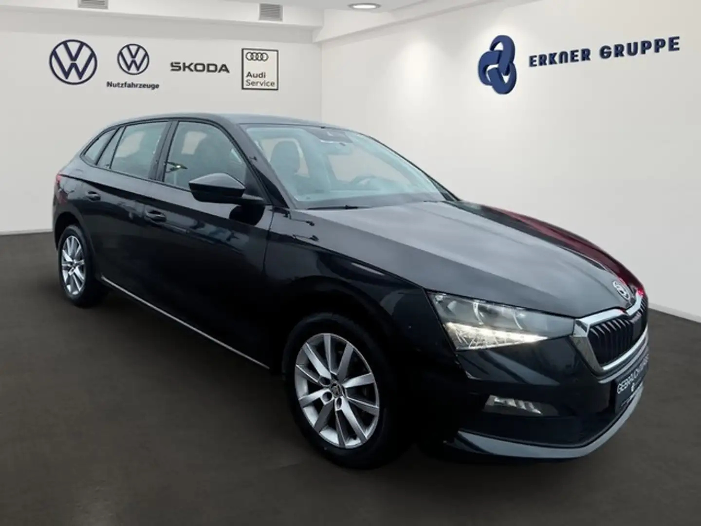 Skoda Scala 1.6TDI Ambition LED+TEMPOMAT+NAVI+VIRTUAL+++ Schwarz - 2