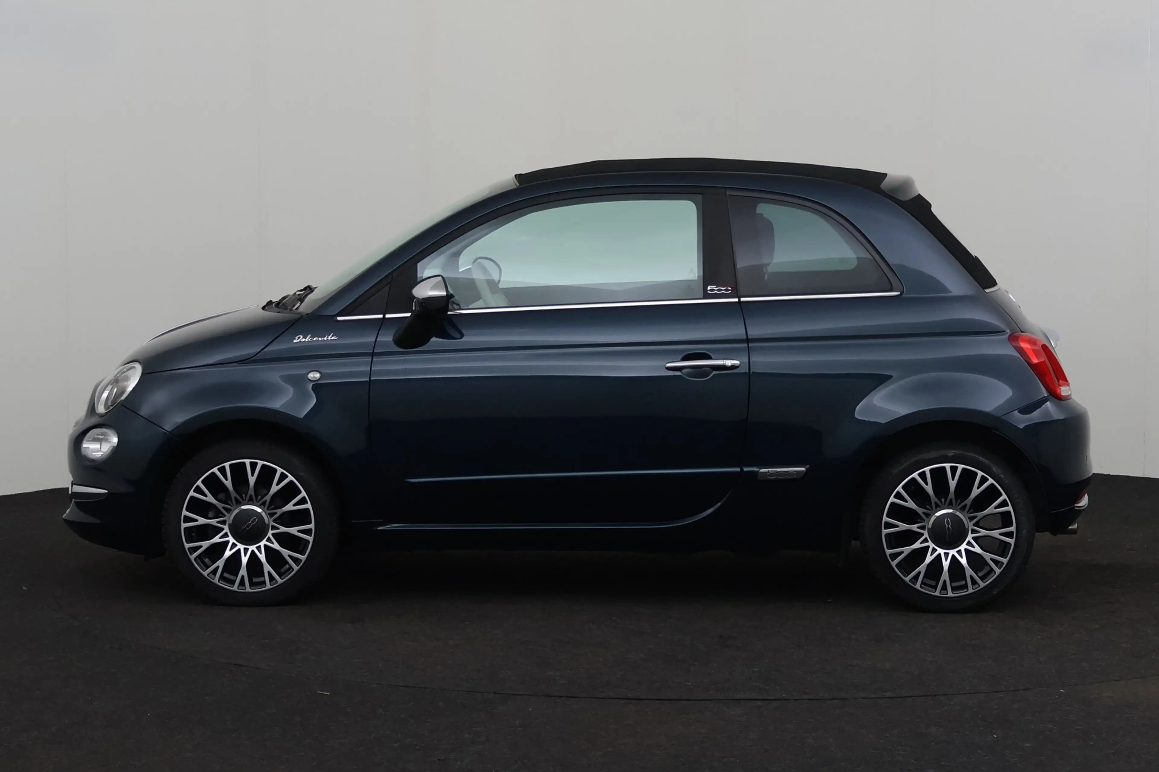 Fiat 500C CABRIO DOLCEVITA 1.0i mHEV + GPS + PDC + HALF/LEDE — photo 2