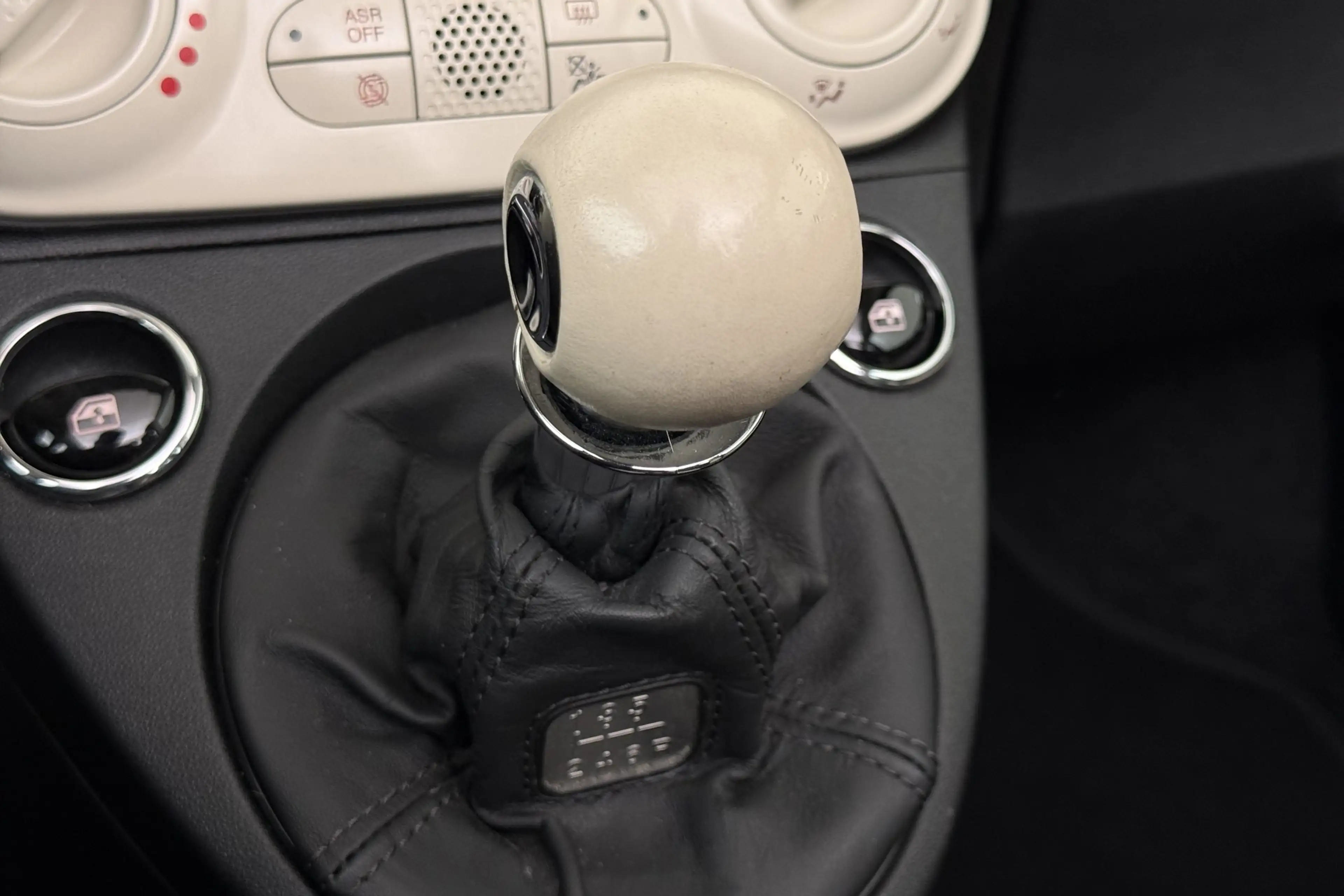 Fiat 500C CABRIO DOLCEVITA 1.0i mHEV + GPS + PDC + HALF/LEDE — photo 12