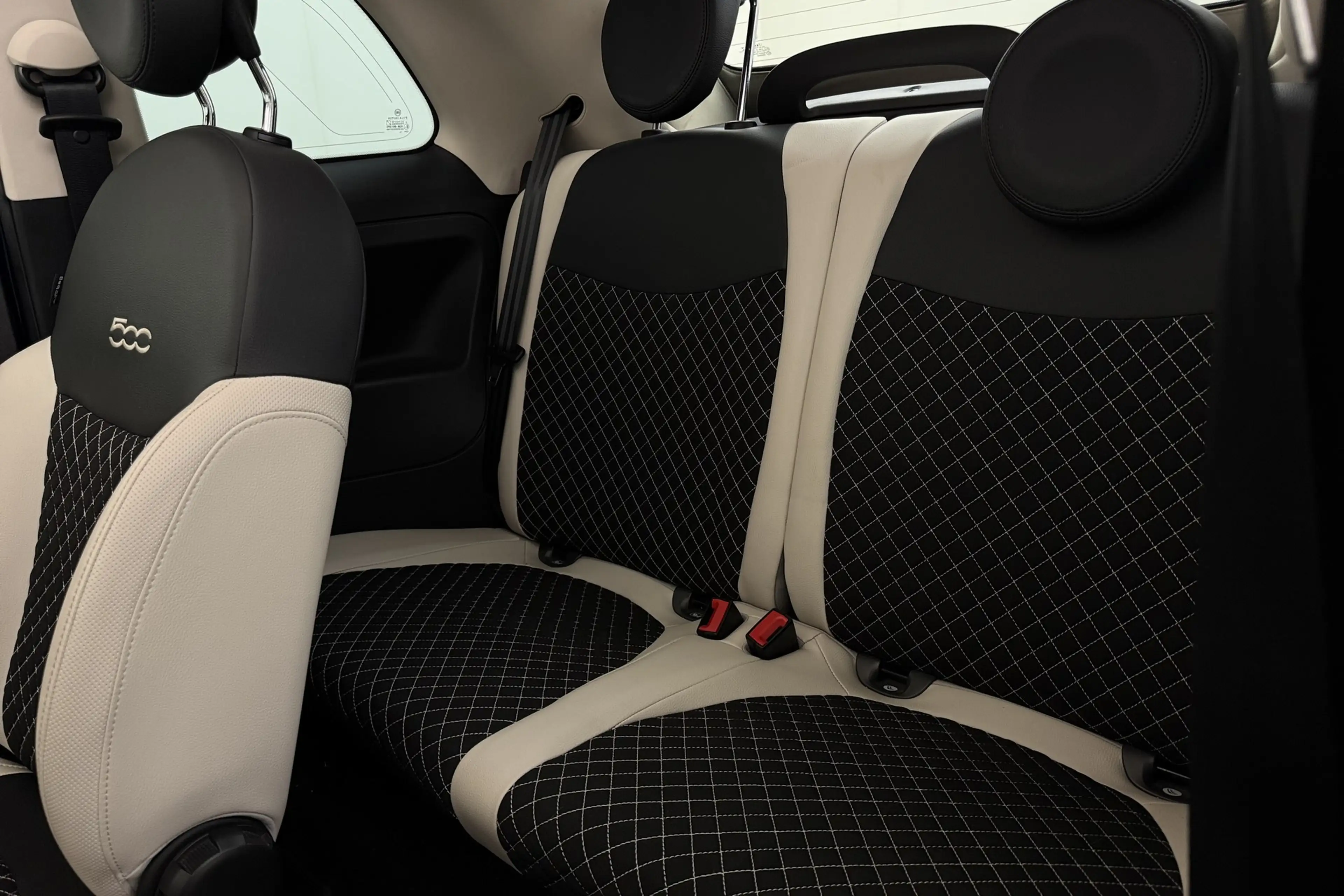Fiat 500C CABRIO DOLCEVITA 1.0i mHEV + GPS + PDC + HALF/LEDE — photo 13