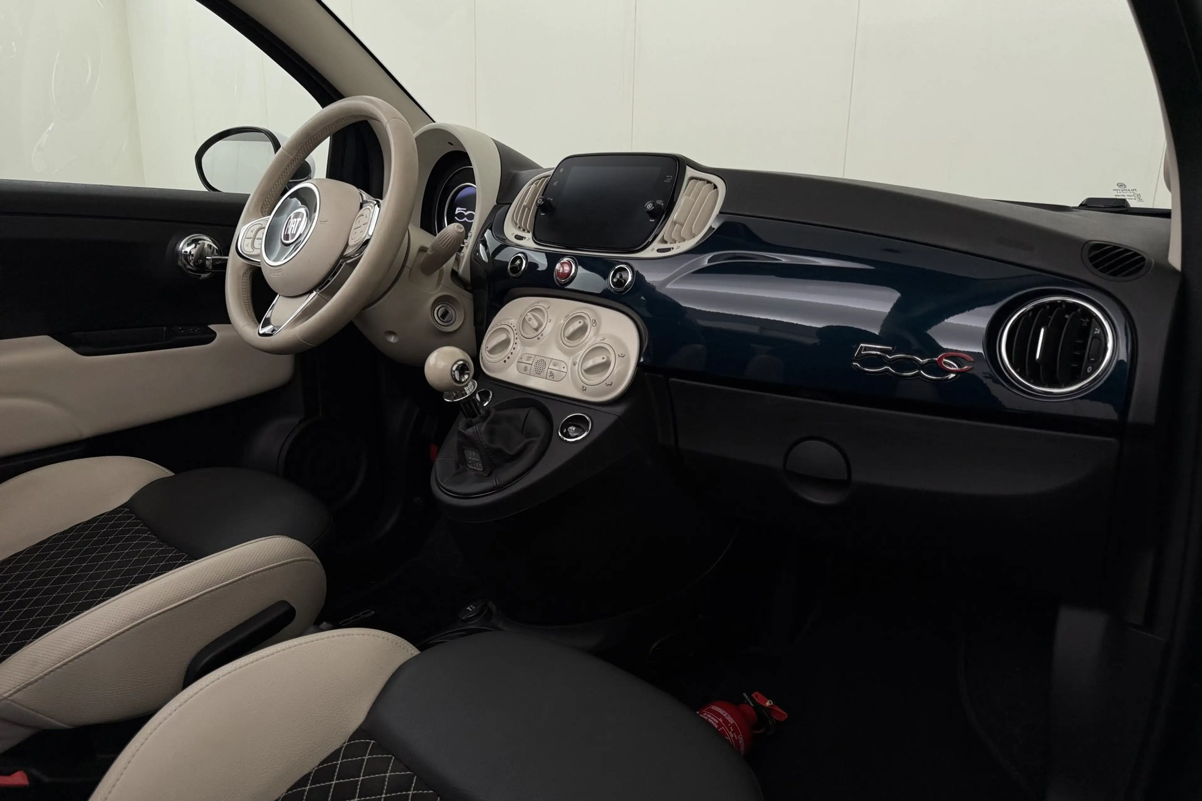 Fiat 500C CABRIO DOLCEVITA 1.0i mHEV + GPS + PDC + HALF/LEDE — photo 11