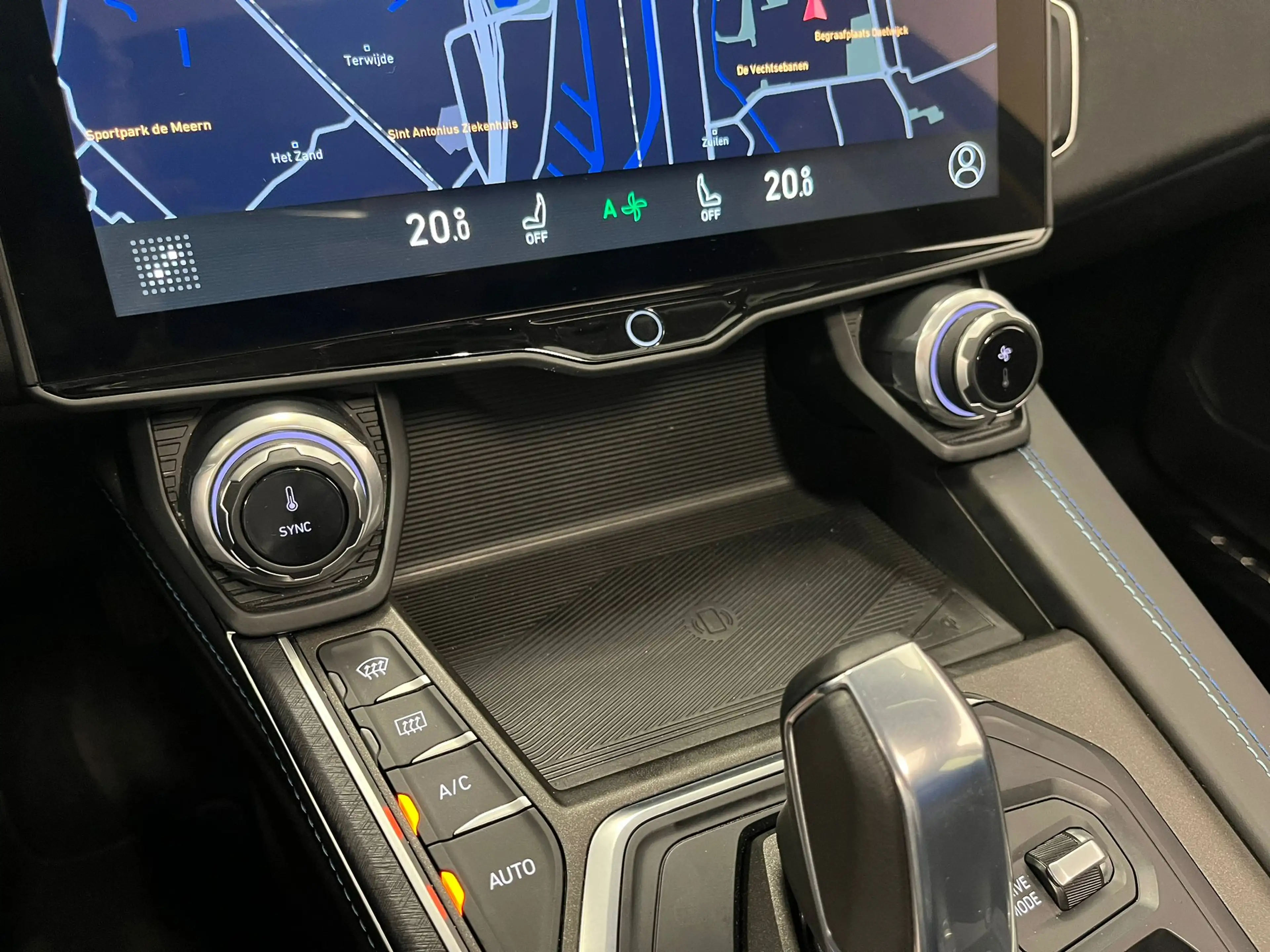 Lynk & Co 01 1.5 | 360 Camera | Apple Carplay\Andorid Auto | Cr — photo 32