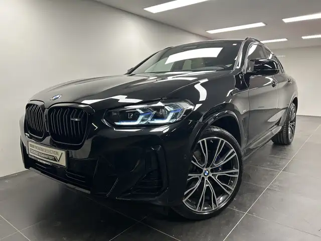 BMW X4 M view 7