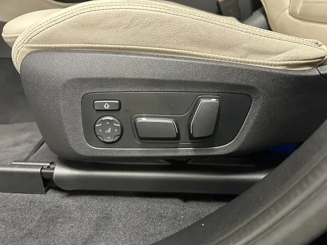 BMW X4 M view 29