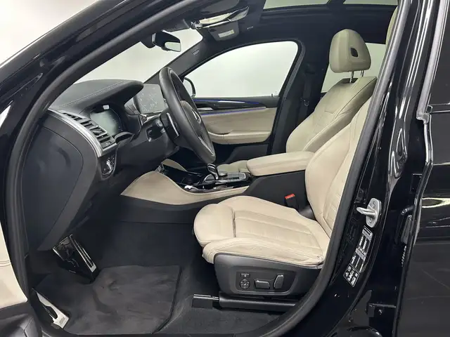 BMW X4 M view 4
